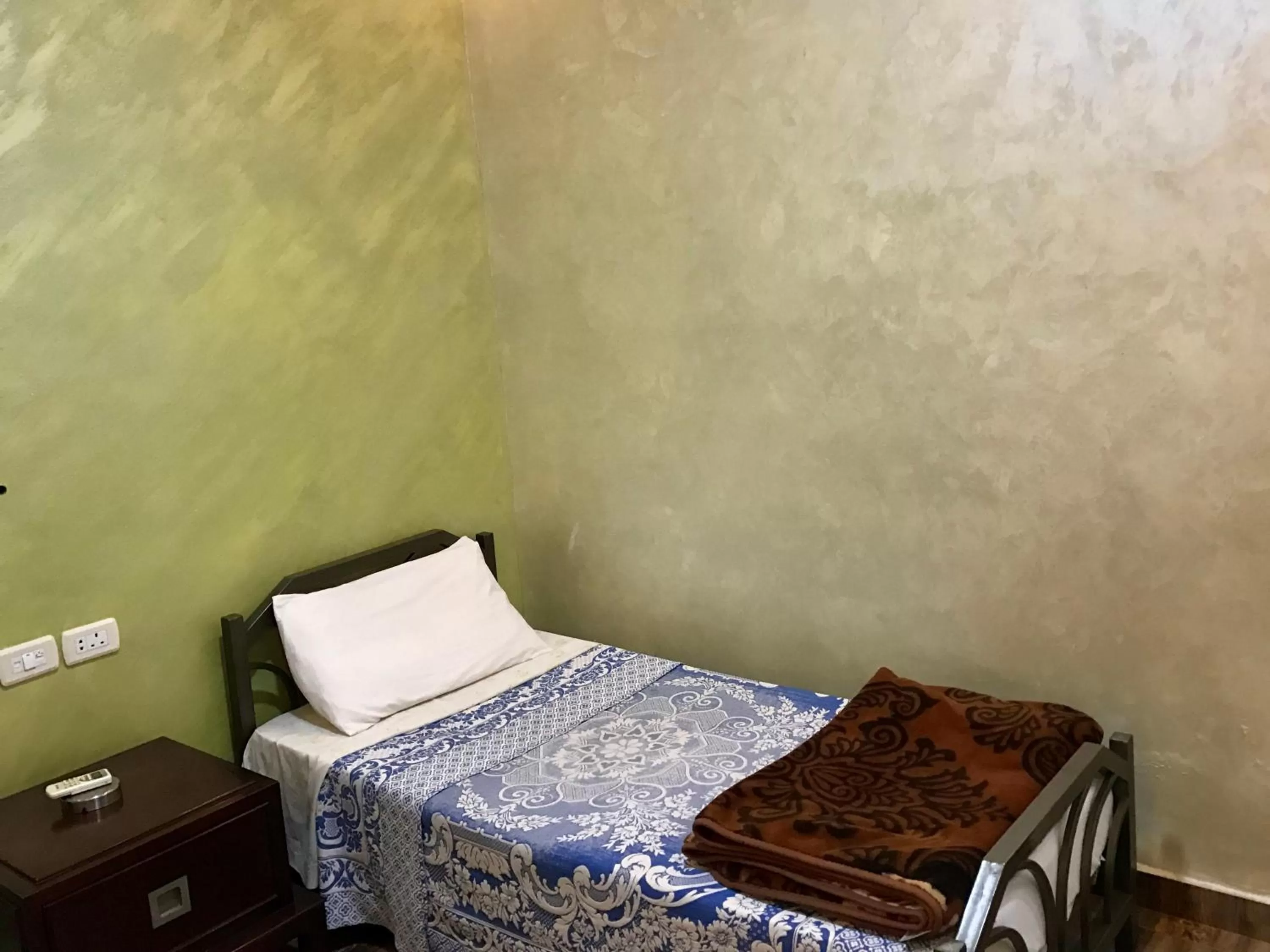 Sun Rise Hotel & Hostel & Tours