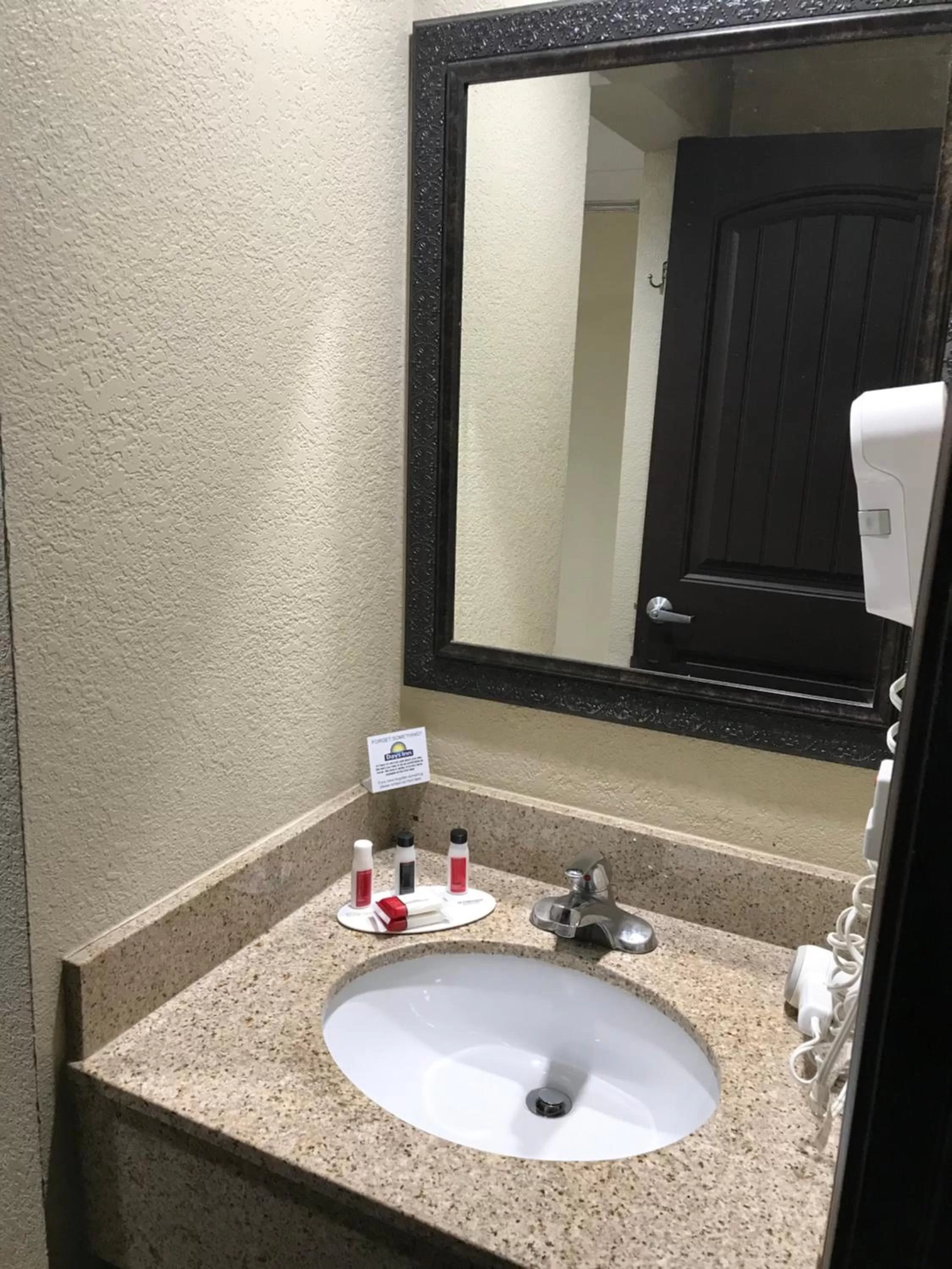 Bathroom in Days Inn by Wyndham Joplin