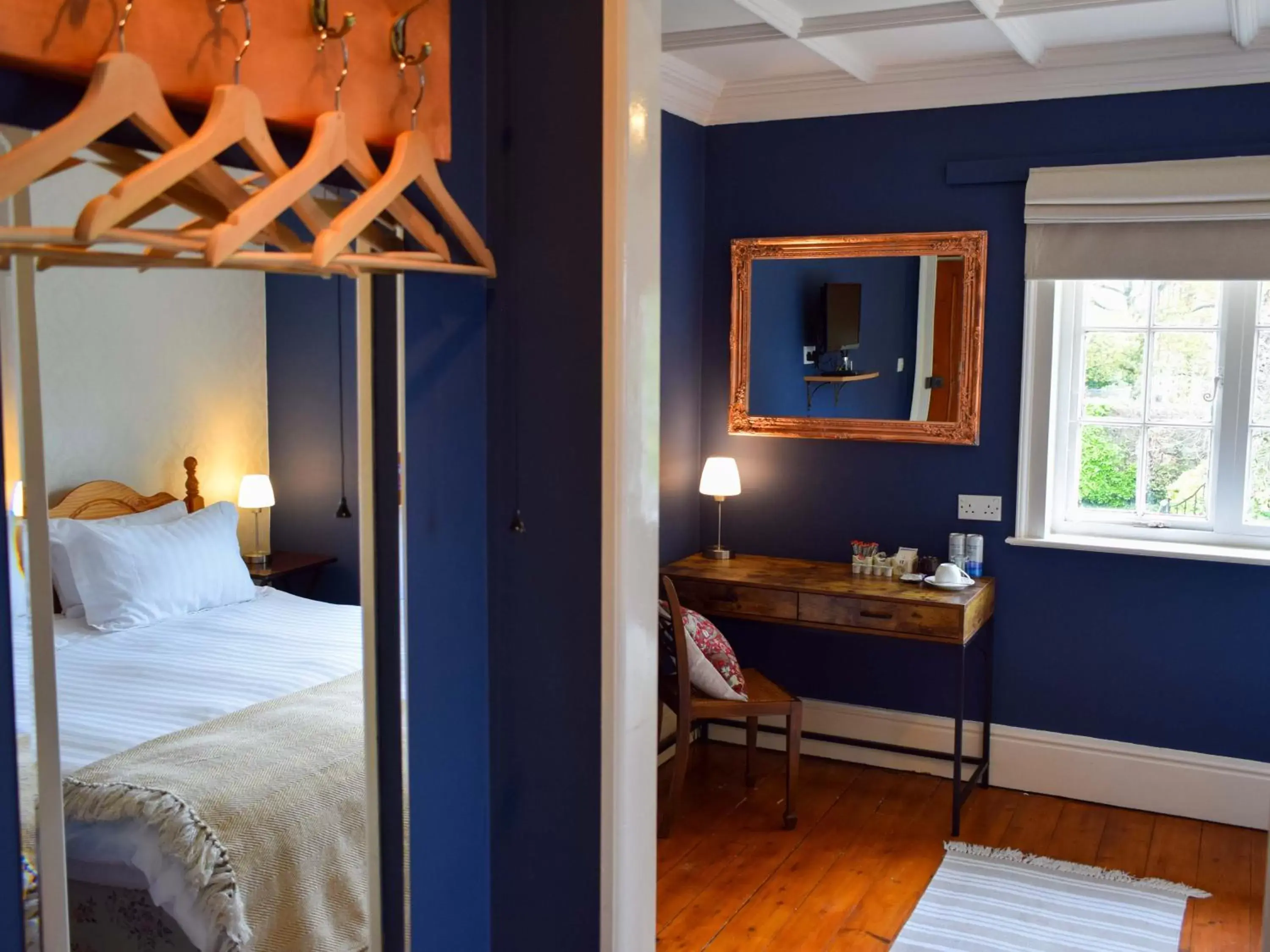 Bedroom in Elloe Lodge