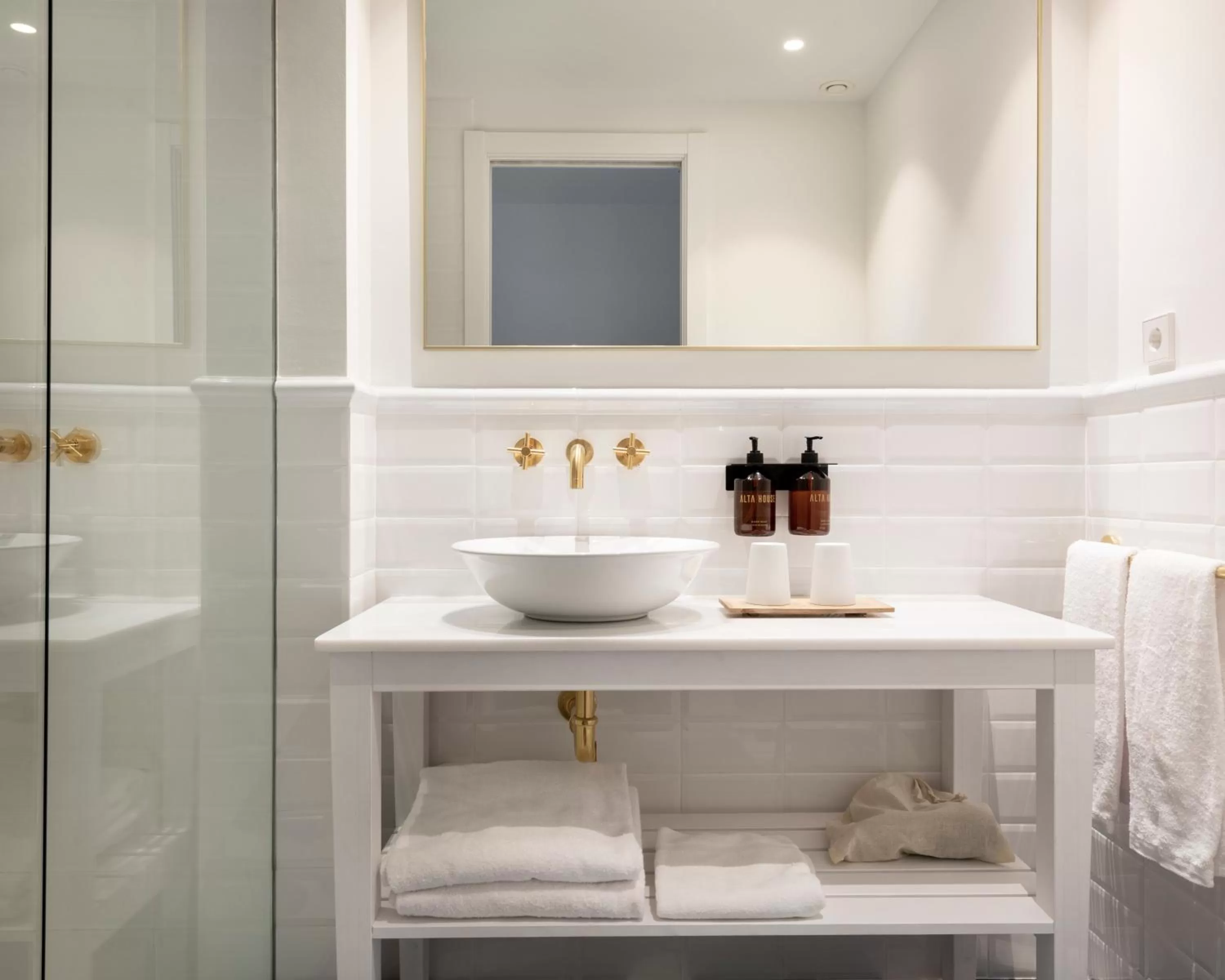 Bathroom in Alta House Begur