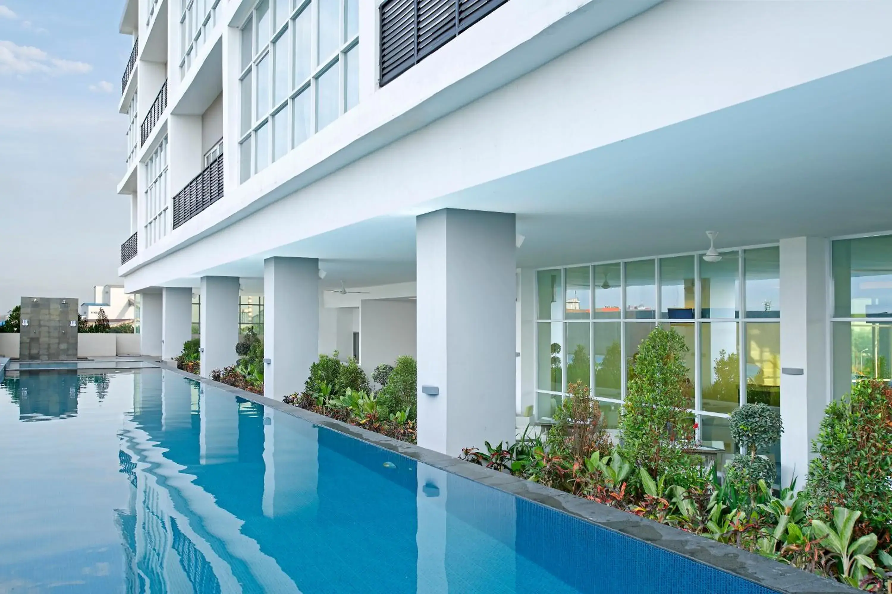 Swimming pool in Hotel Santika Cikarang Swimming pool in Hotel Santika Cikarang