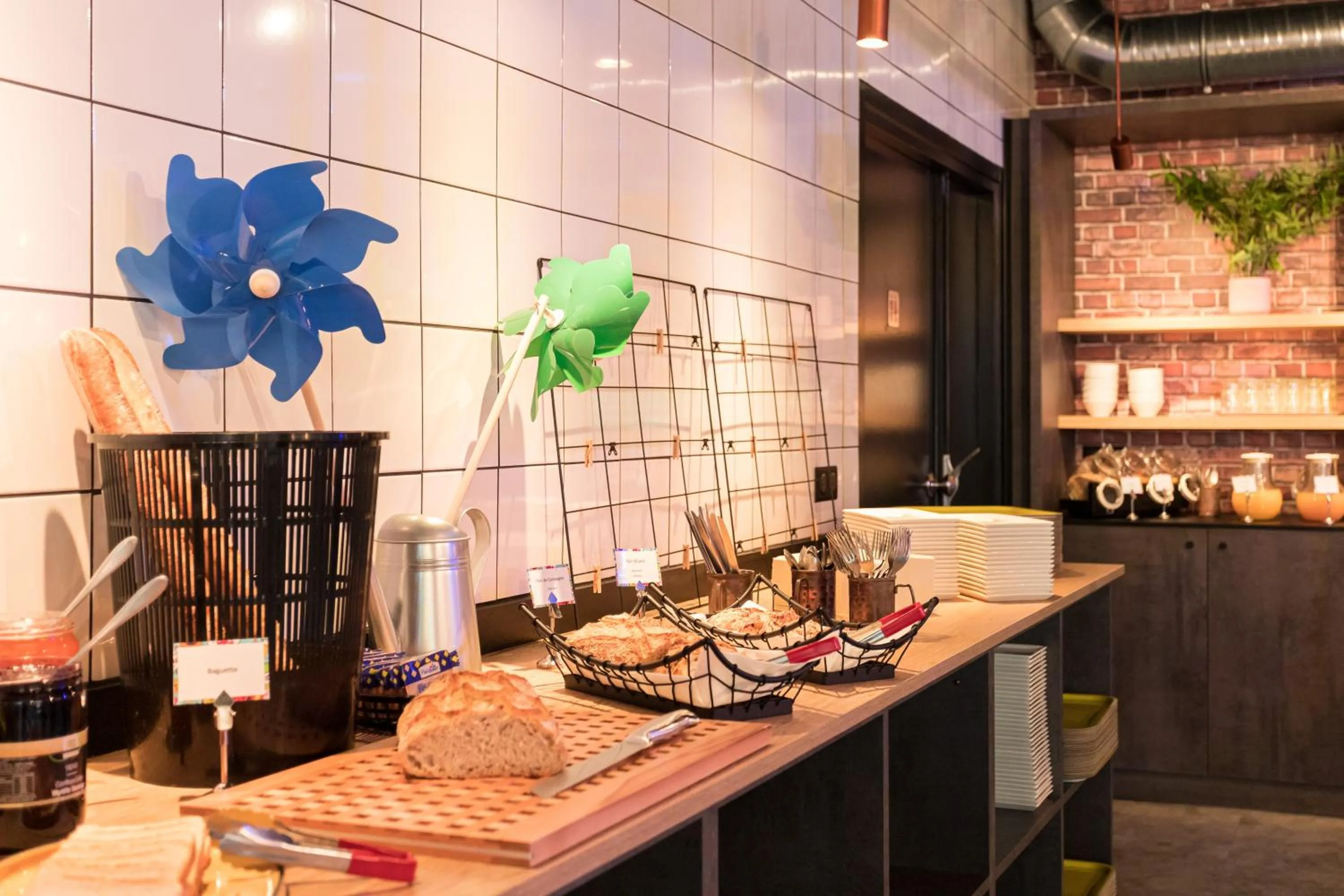 Breakfast in ibis Styles Strasbourg Nord Palais des Congrès