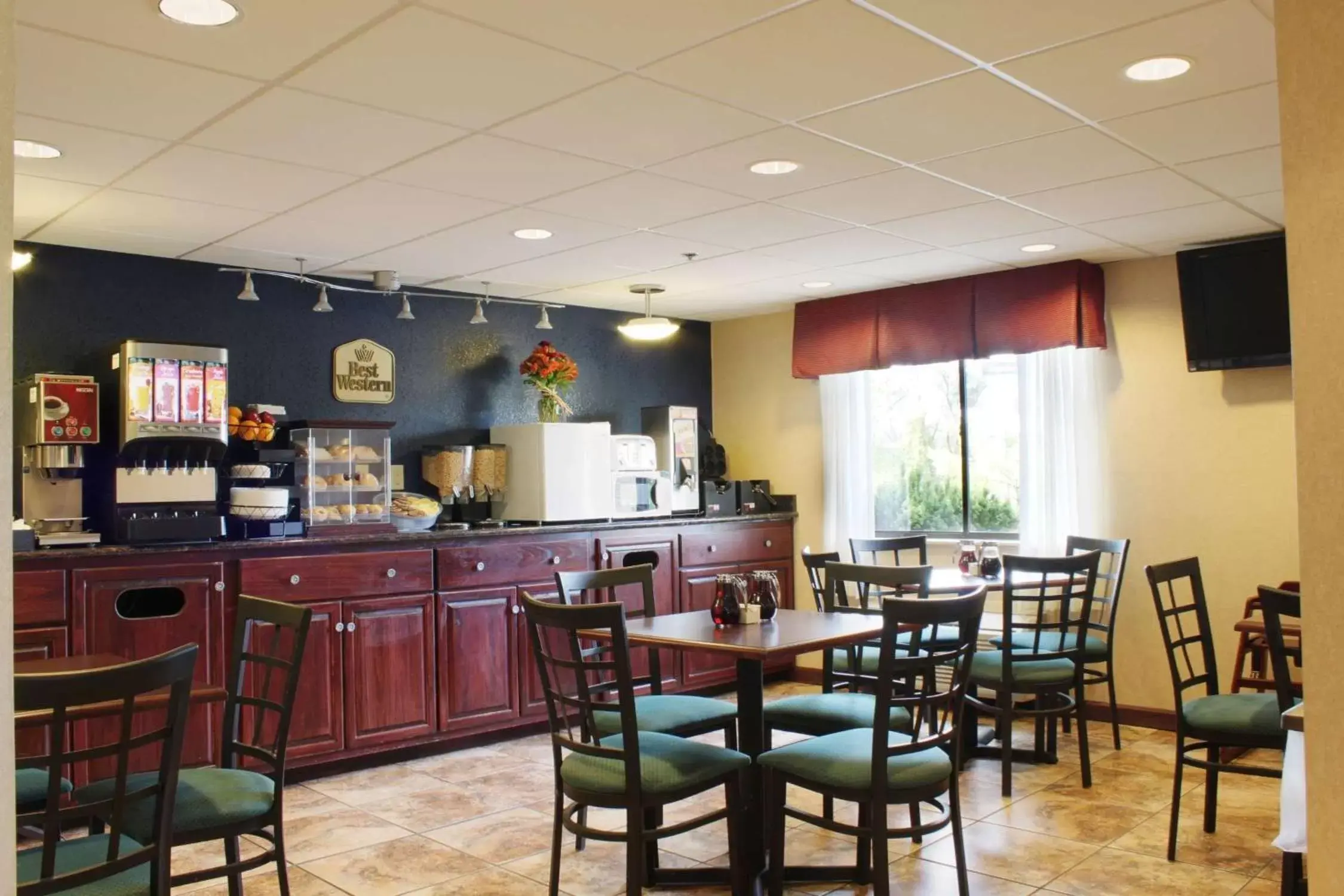 Food and drinks, Restaurant/Places to Eat in Best Western Richland Inn Mansfield