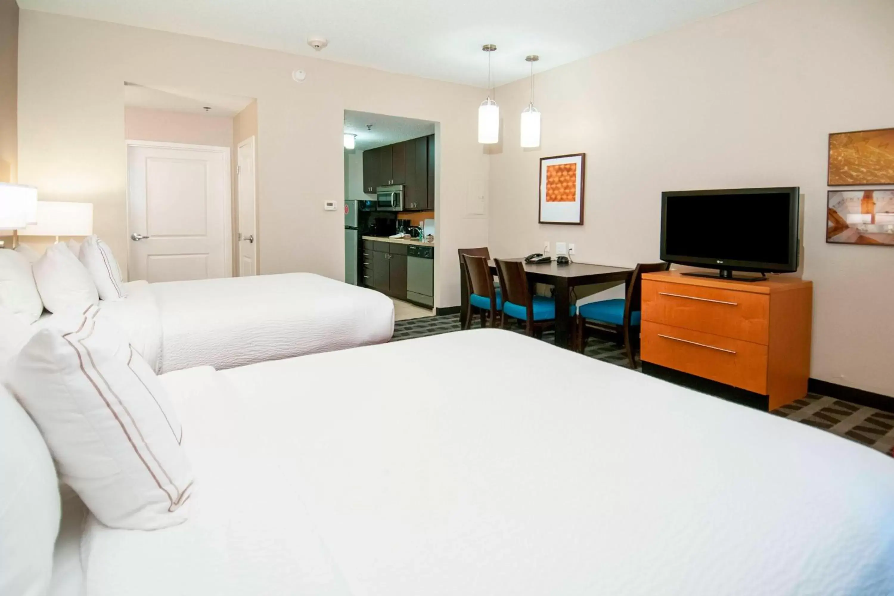 Photo of the whole room, Bed in TownePlace Suites by Marriott Baton Rouge Gonzales