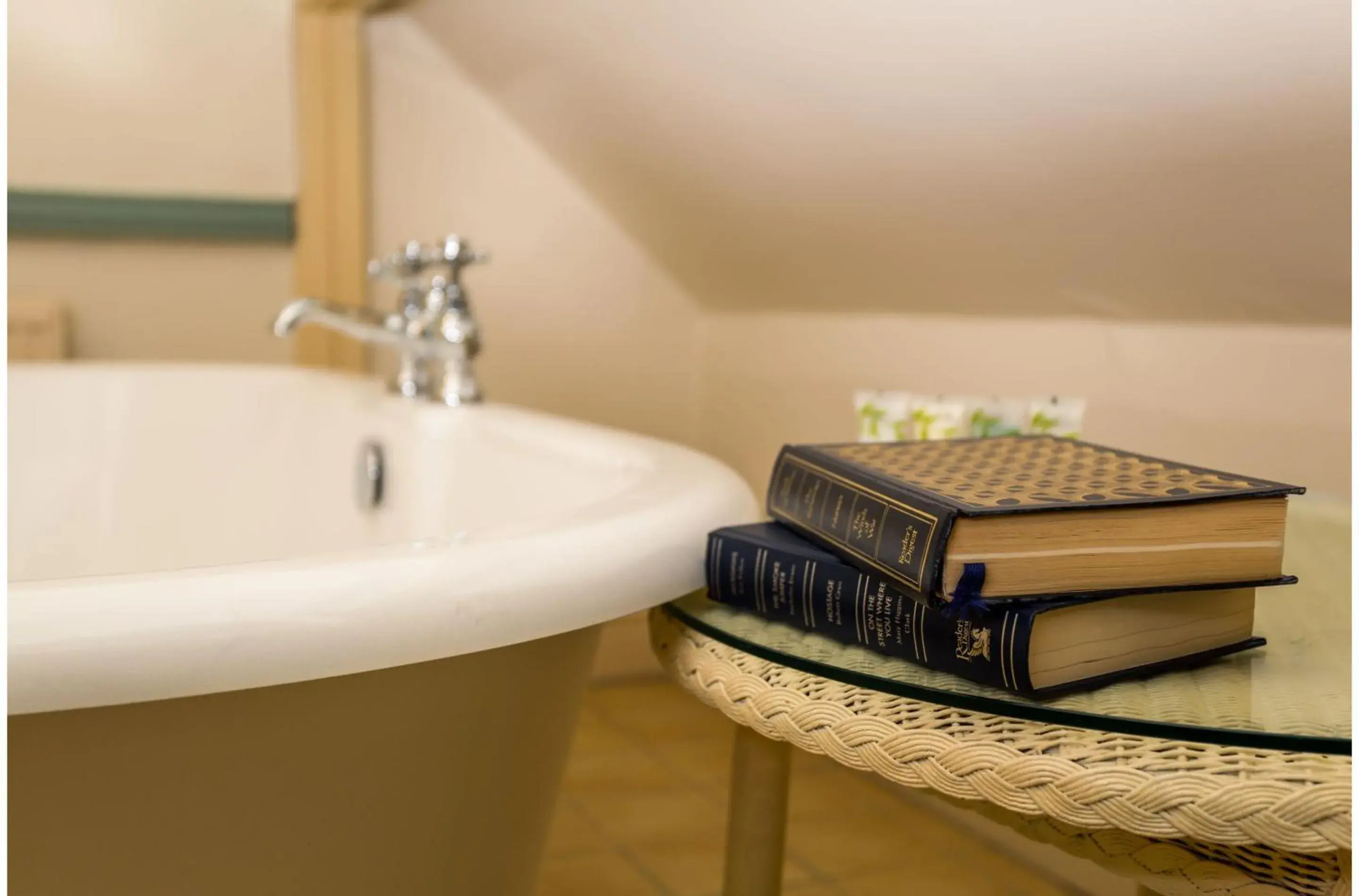 Bathroom in OYO Orestone Manor