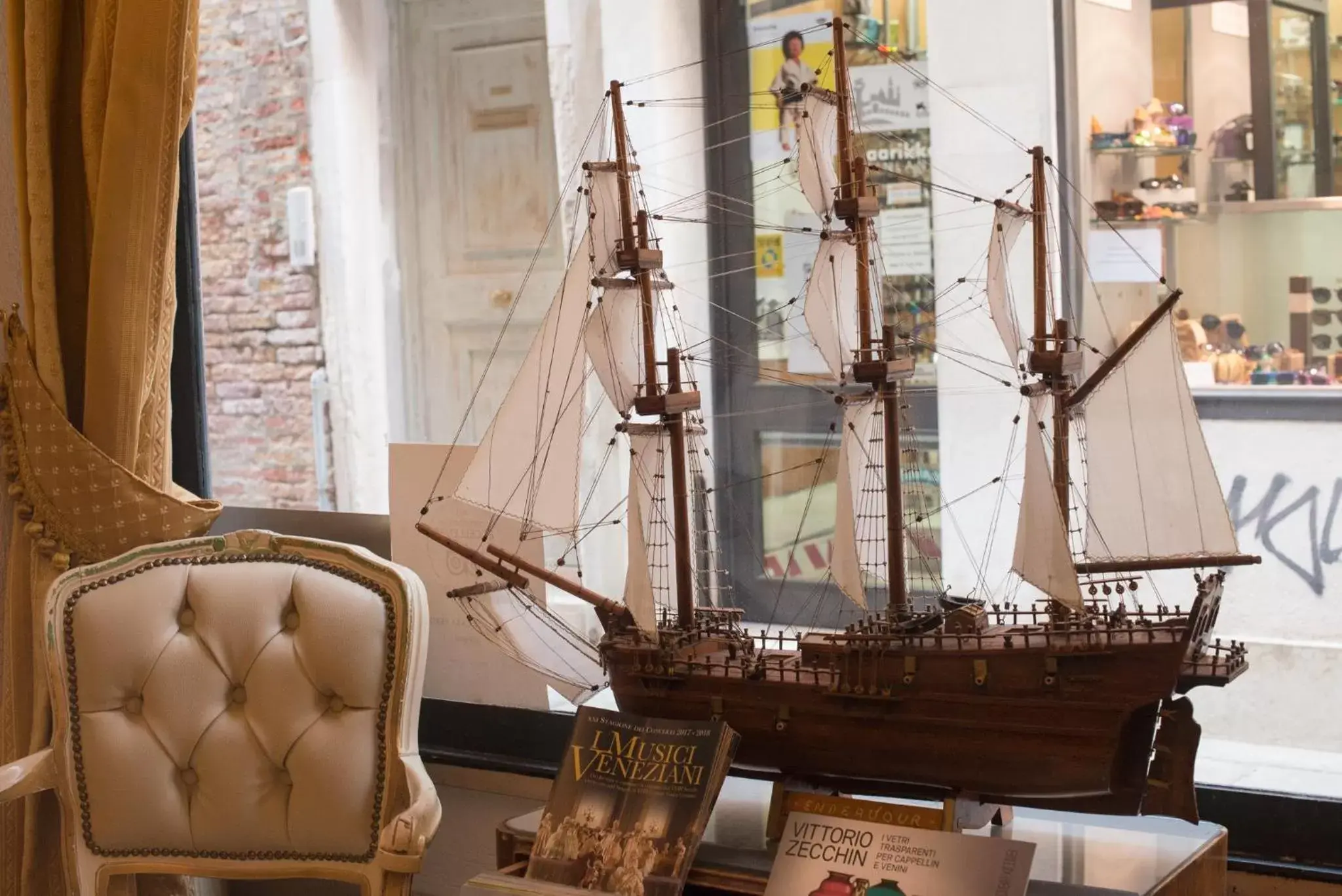 Lobby or reception in Albergo Casa Peron Lobby or reception in Albergo Casa Peron