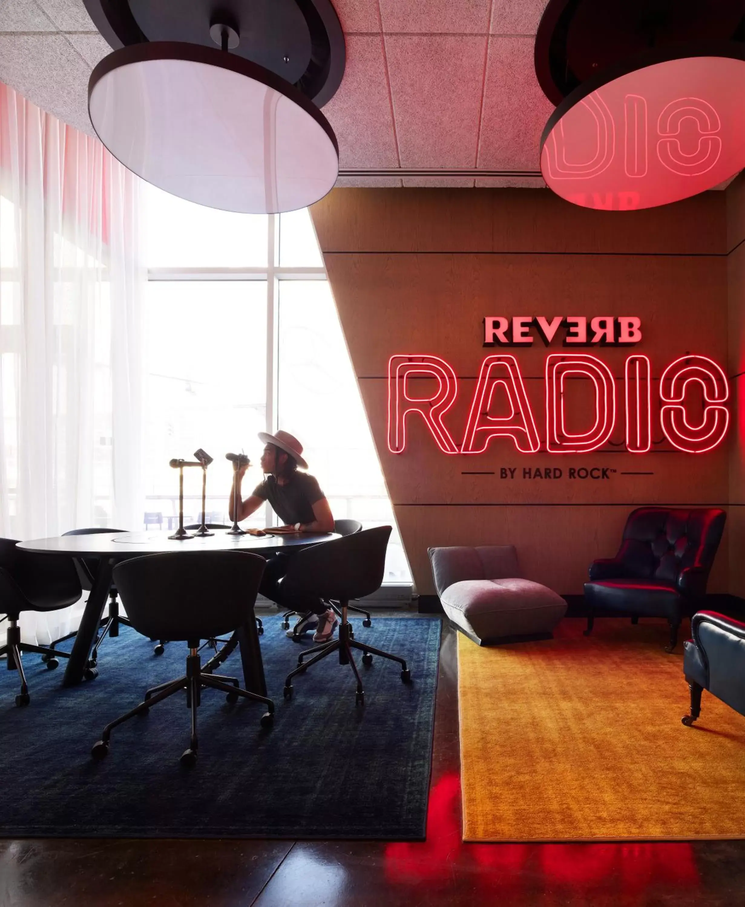 Business facilities in Reverb by Hard Rock Atlanta Downtown