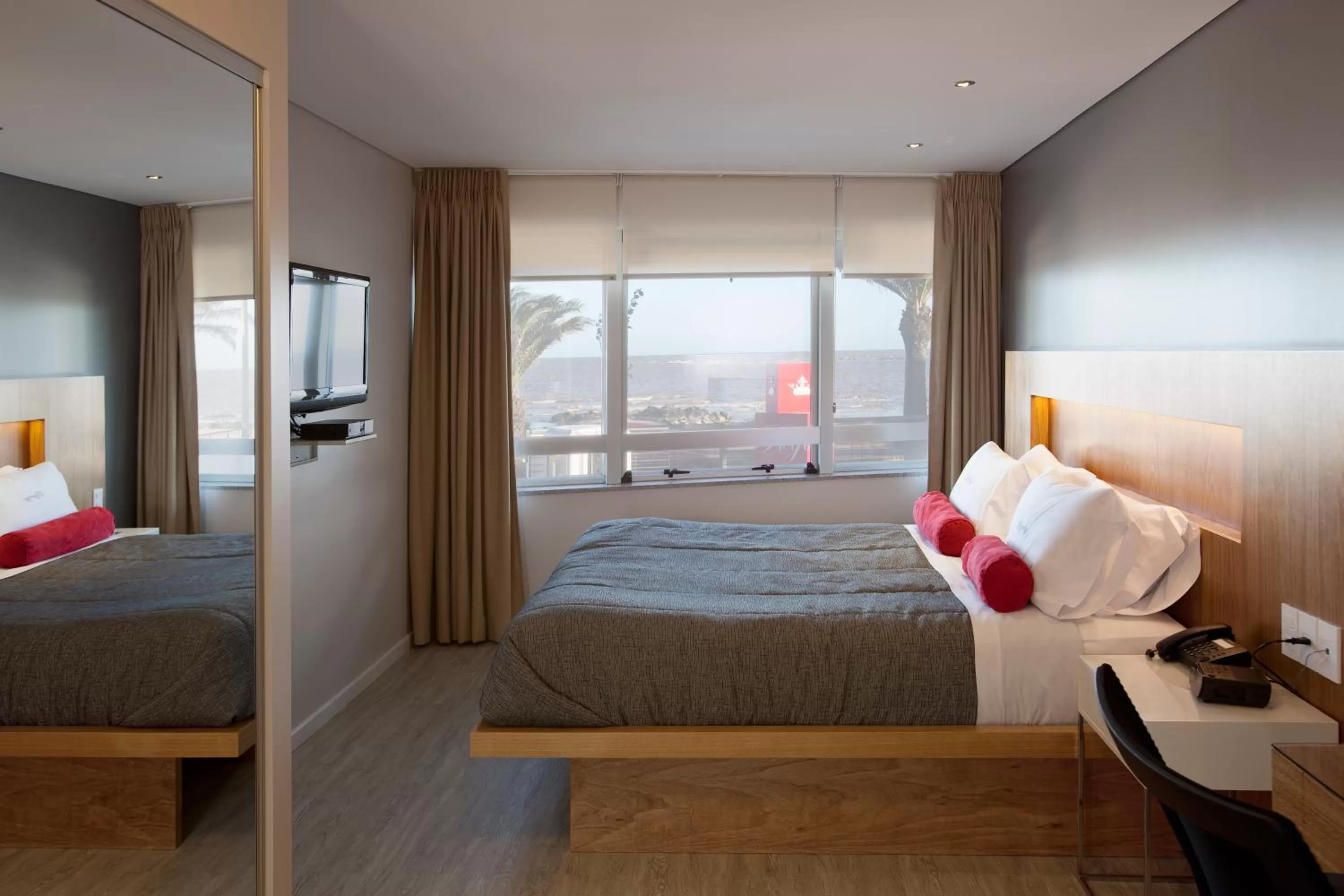 Bed in Regency Rambla Design Apart Hotel