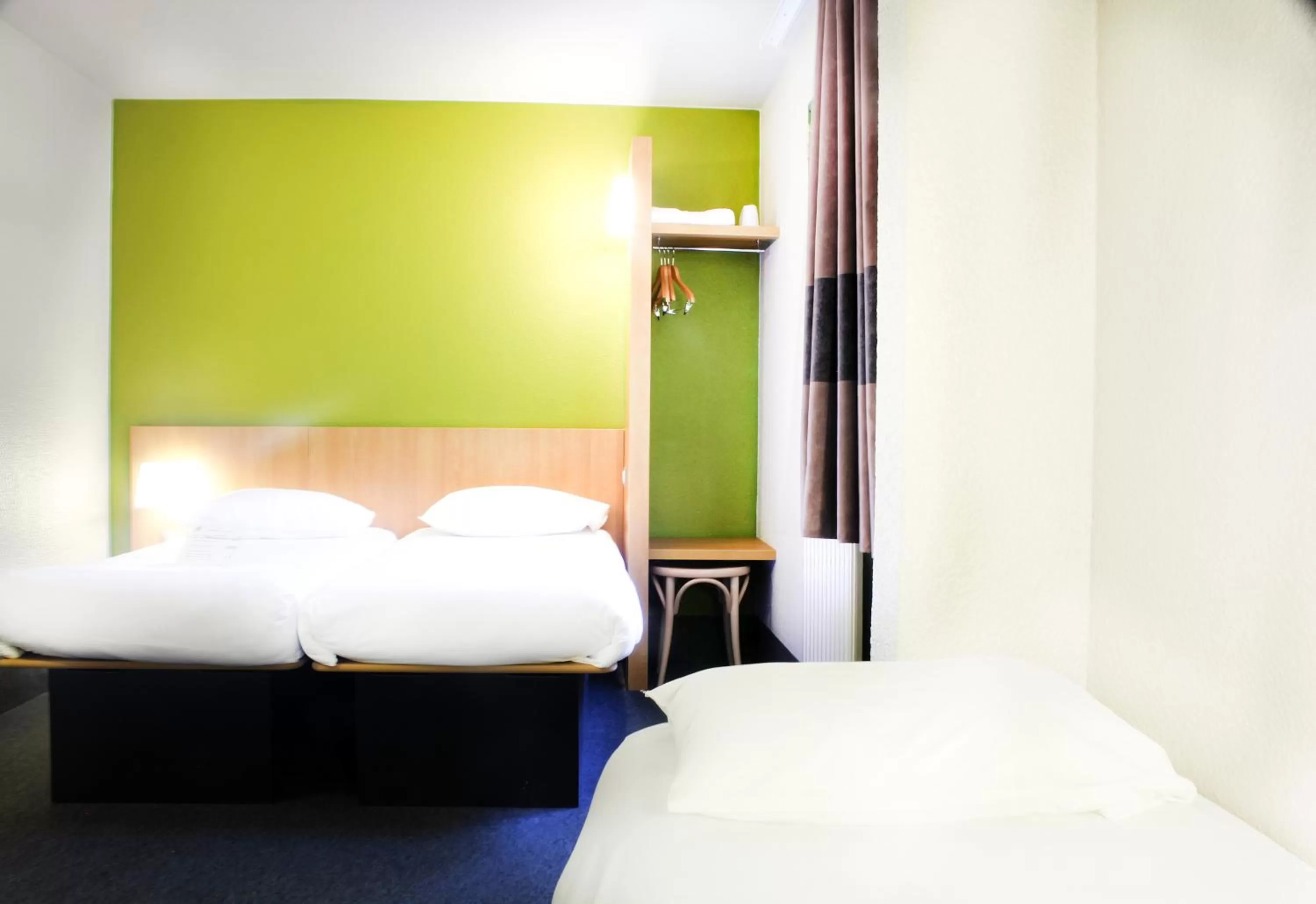 Bed in Hotel Inn design Vierzon