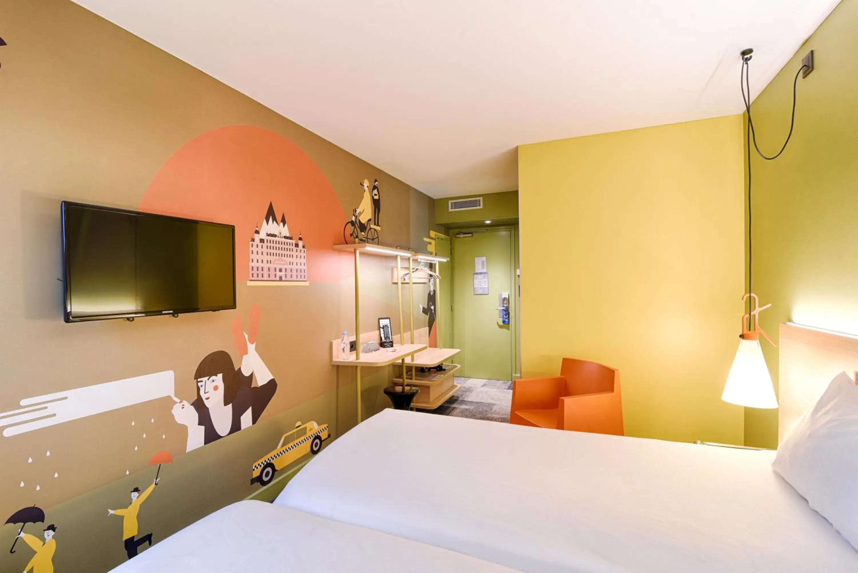 Bed in ibis Styles Lyon Confluence