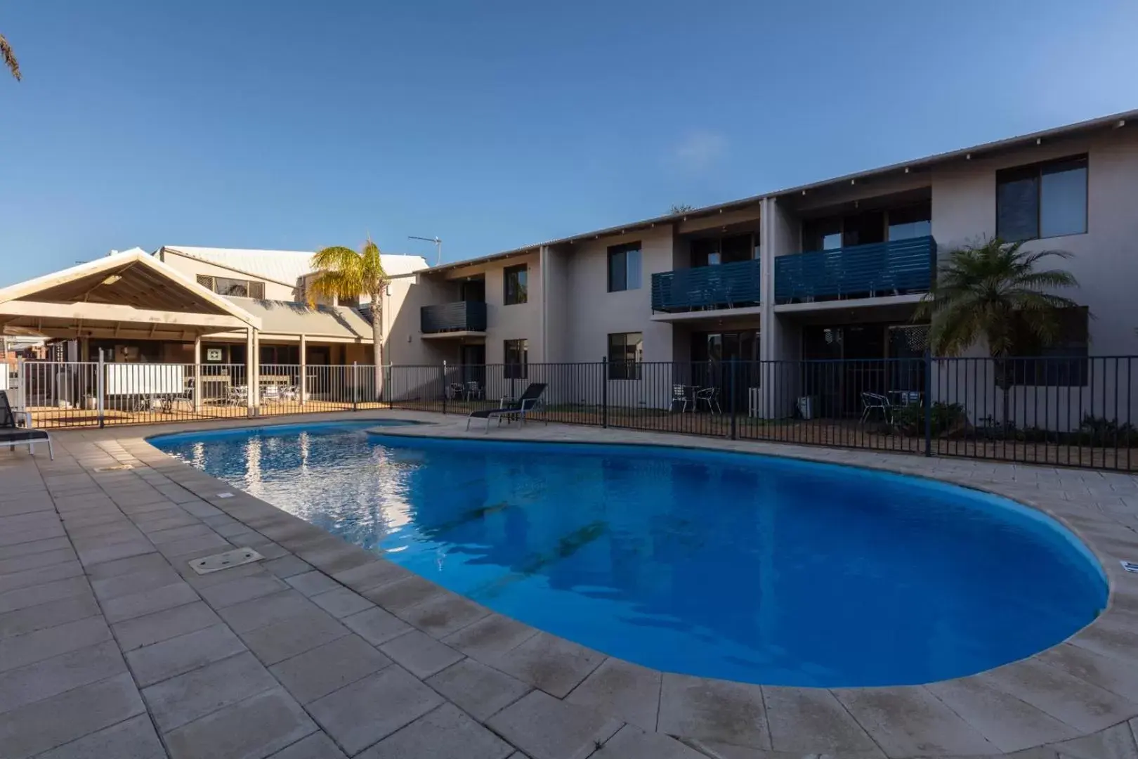 Swimming pool, Property Building in Sails Geraldton Accommodation