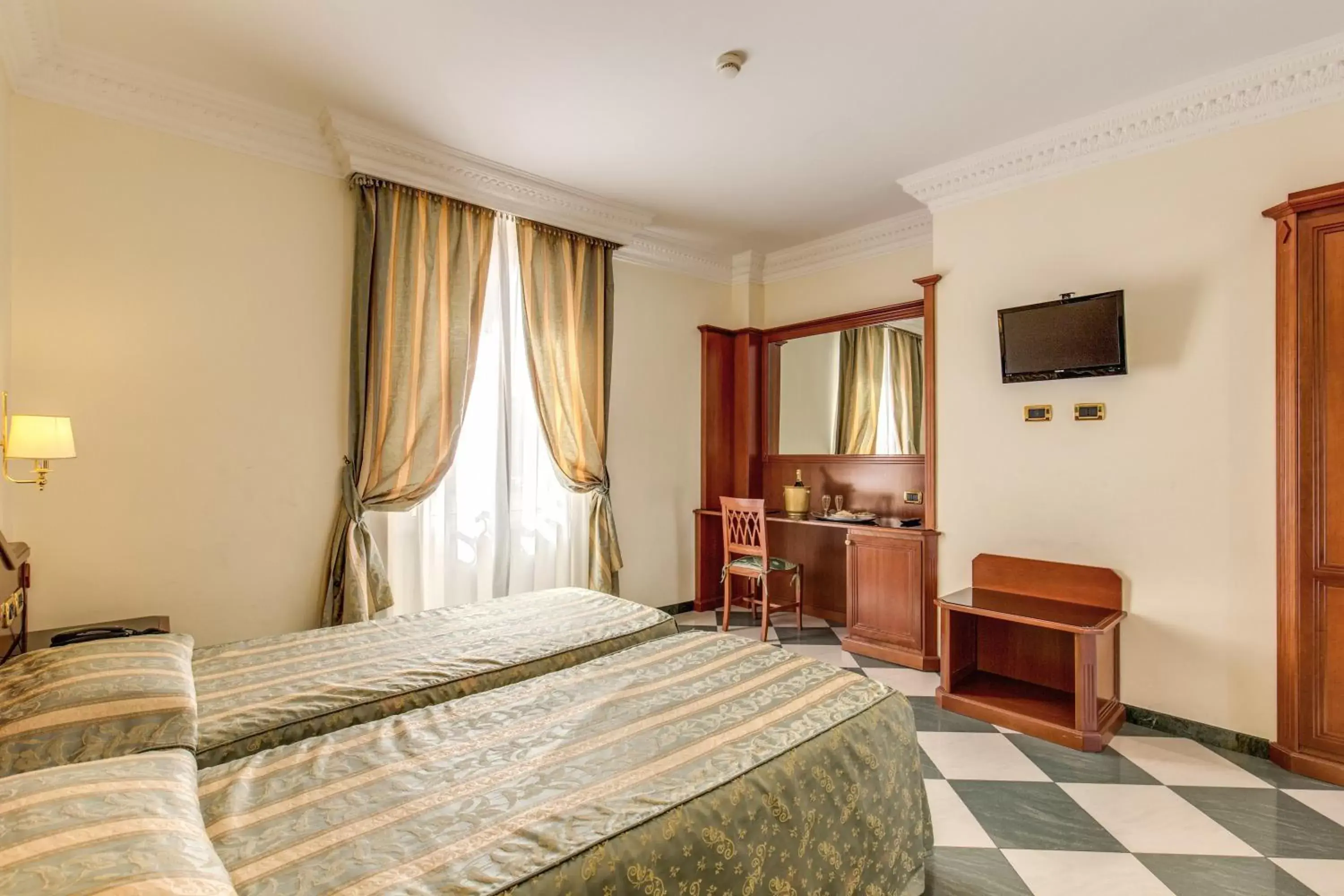 Double or Twin Room in Hotel Contilia