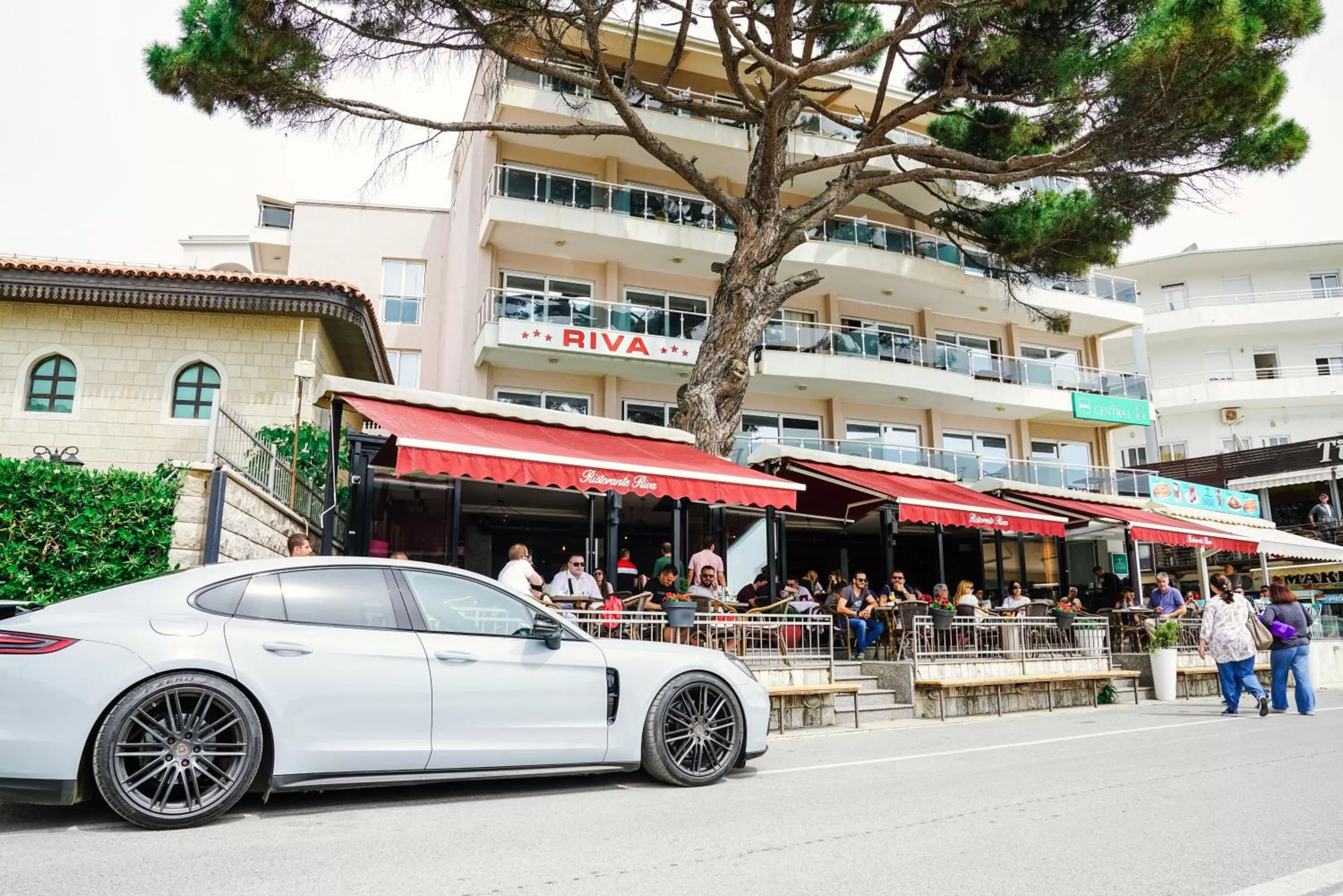 Property Building in Riva