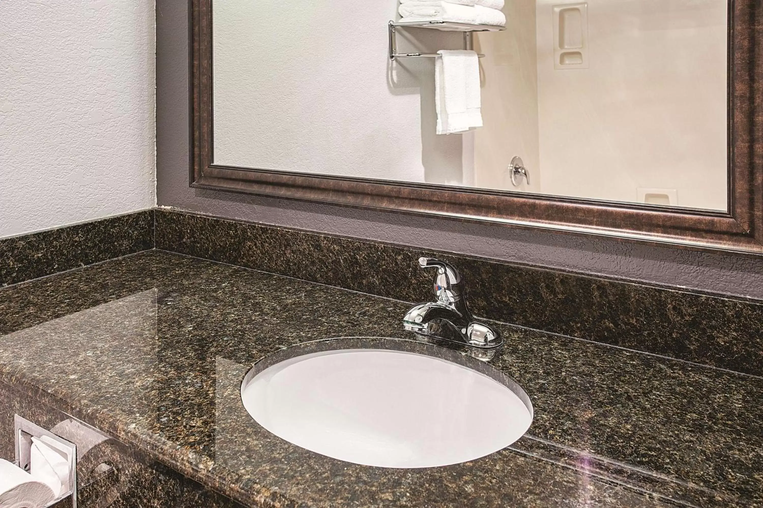 Photo of the whole room in La Quinta by Wyndham Davis Photo of the whole room in La Quinta by Wyndham Davis