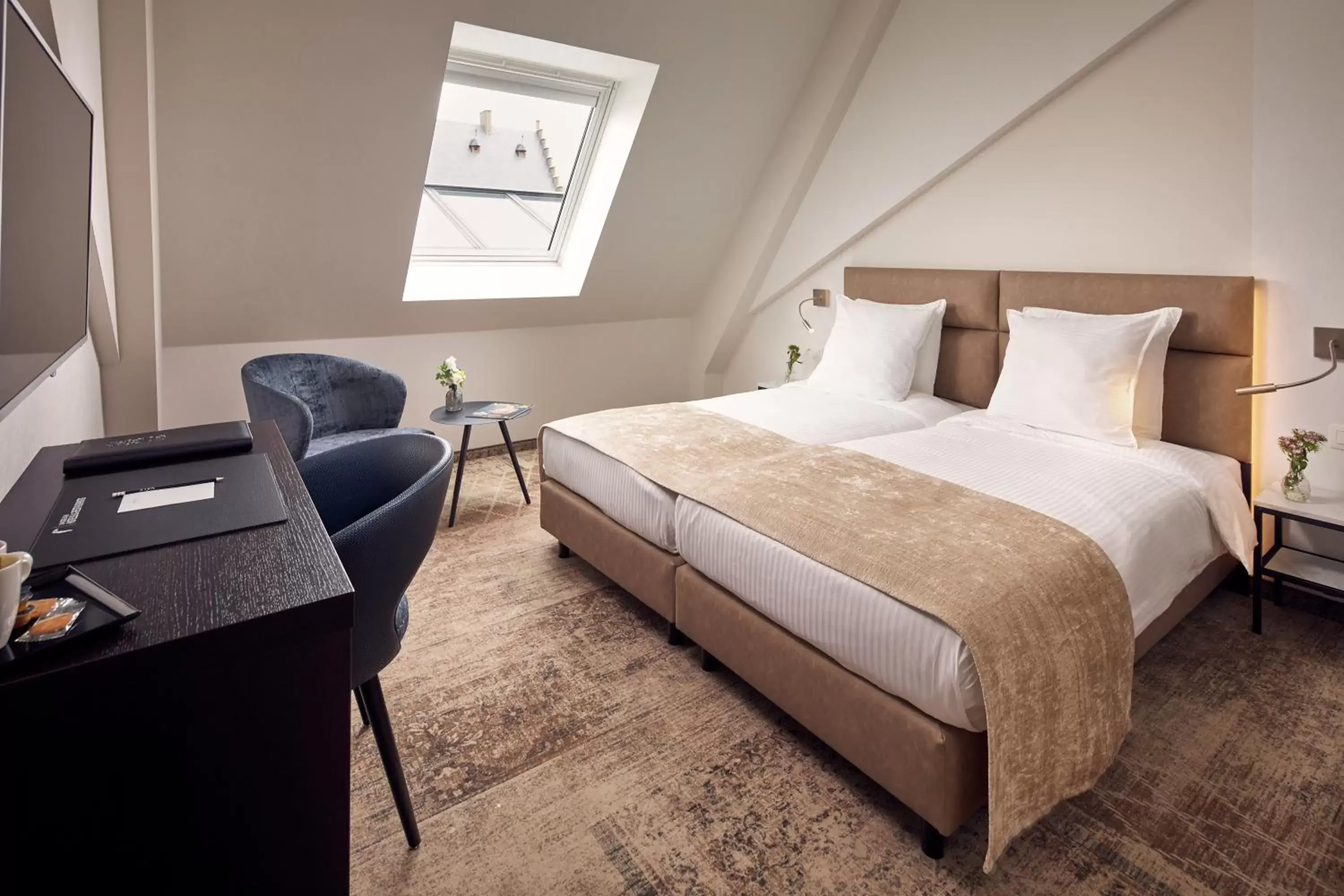 Bedroom, Bed in Van der Valk Hotel Mechelen