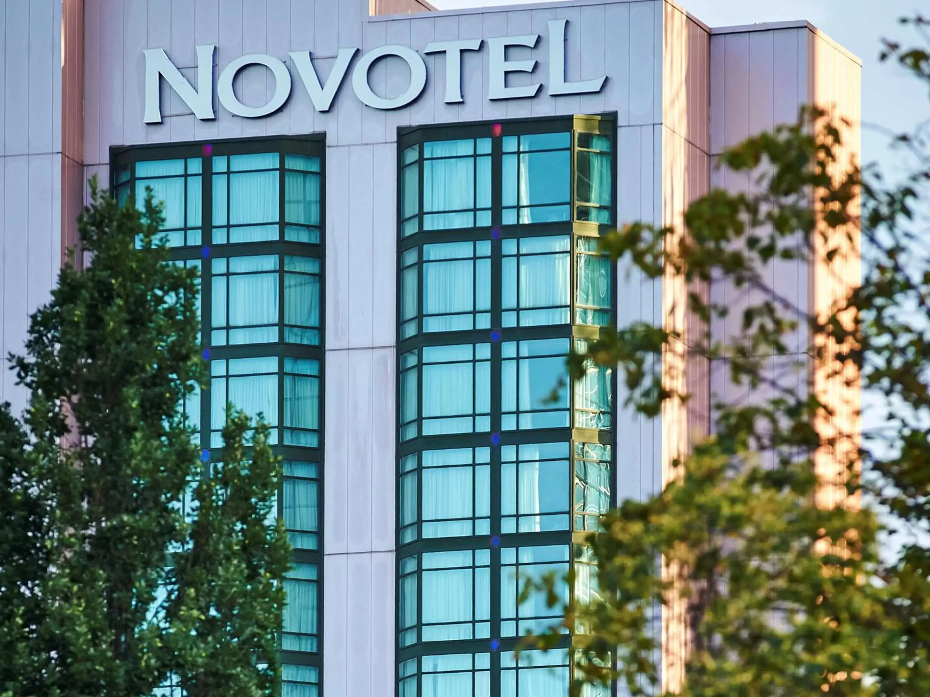 Property Building in Novotel Toronto North York