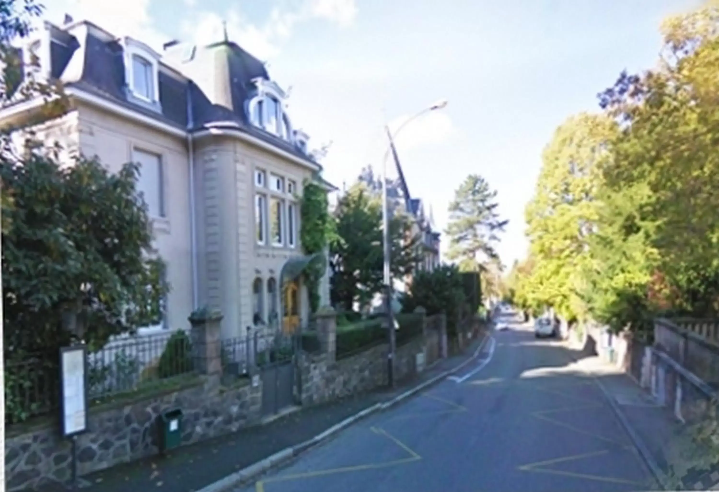 Street view, Property Building in Peonia at Home - Maison d'hôtes d'exception