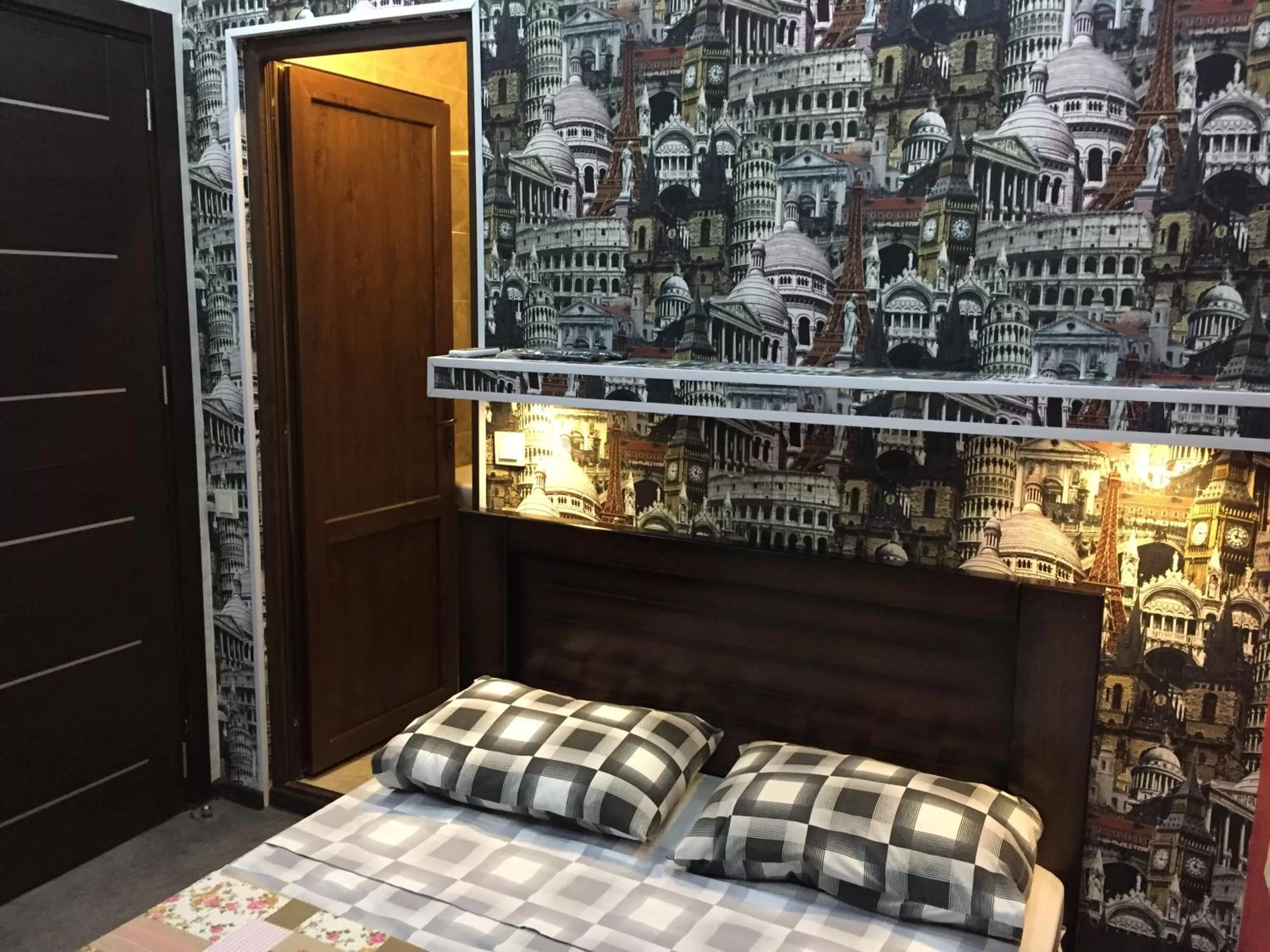 Bedroom, Bed in Hotel Formula-1