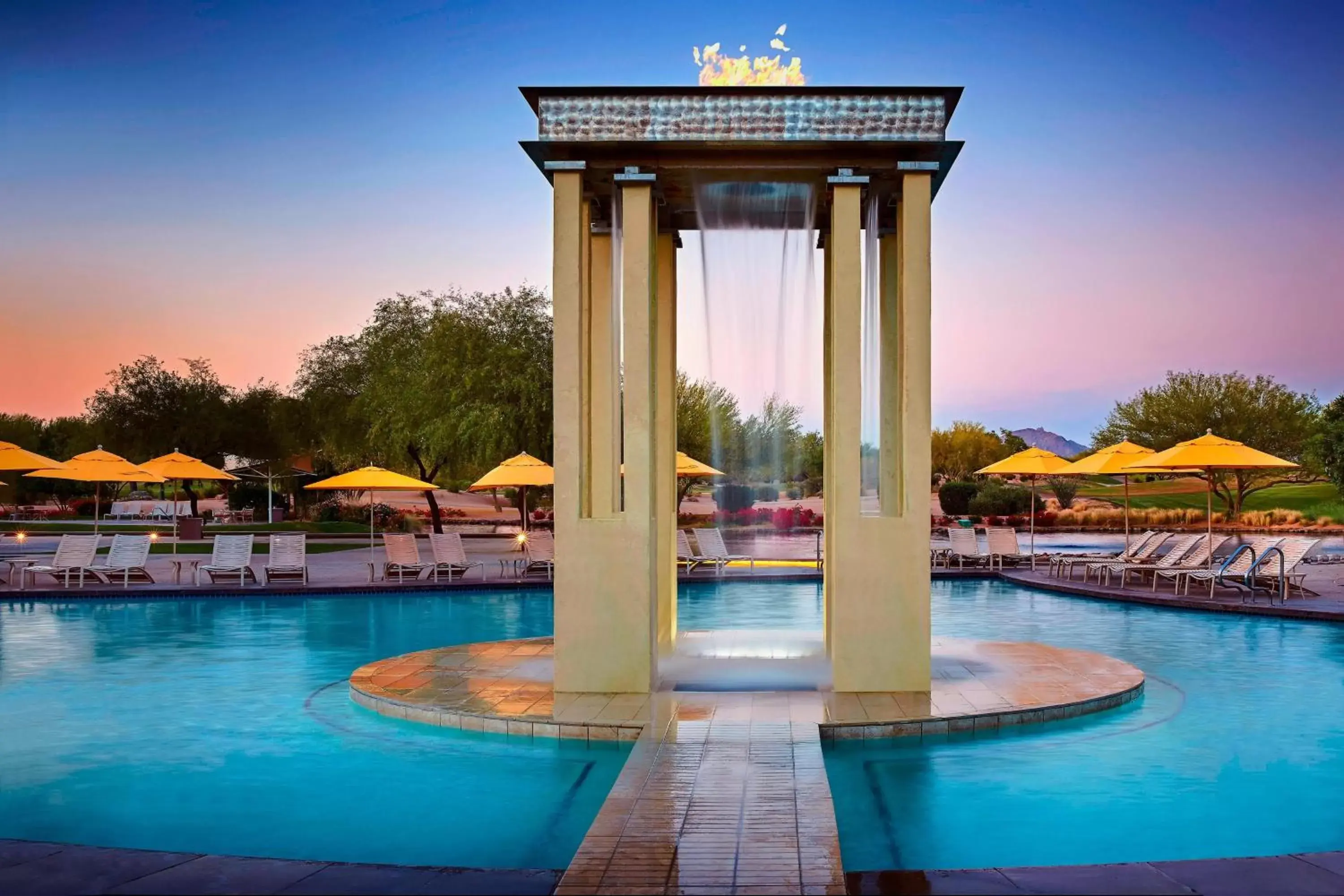 Swimming Pool in JW Marriott Phoenix Desert Ridge Resort & Spa