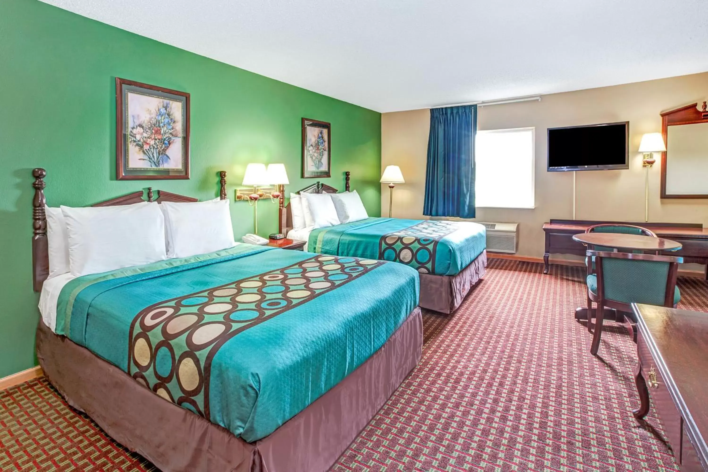 Queen Suite with Three Queen Beds - Non-Smoking in Super 8 by Wyndham McHenry