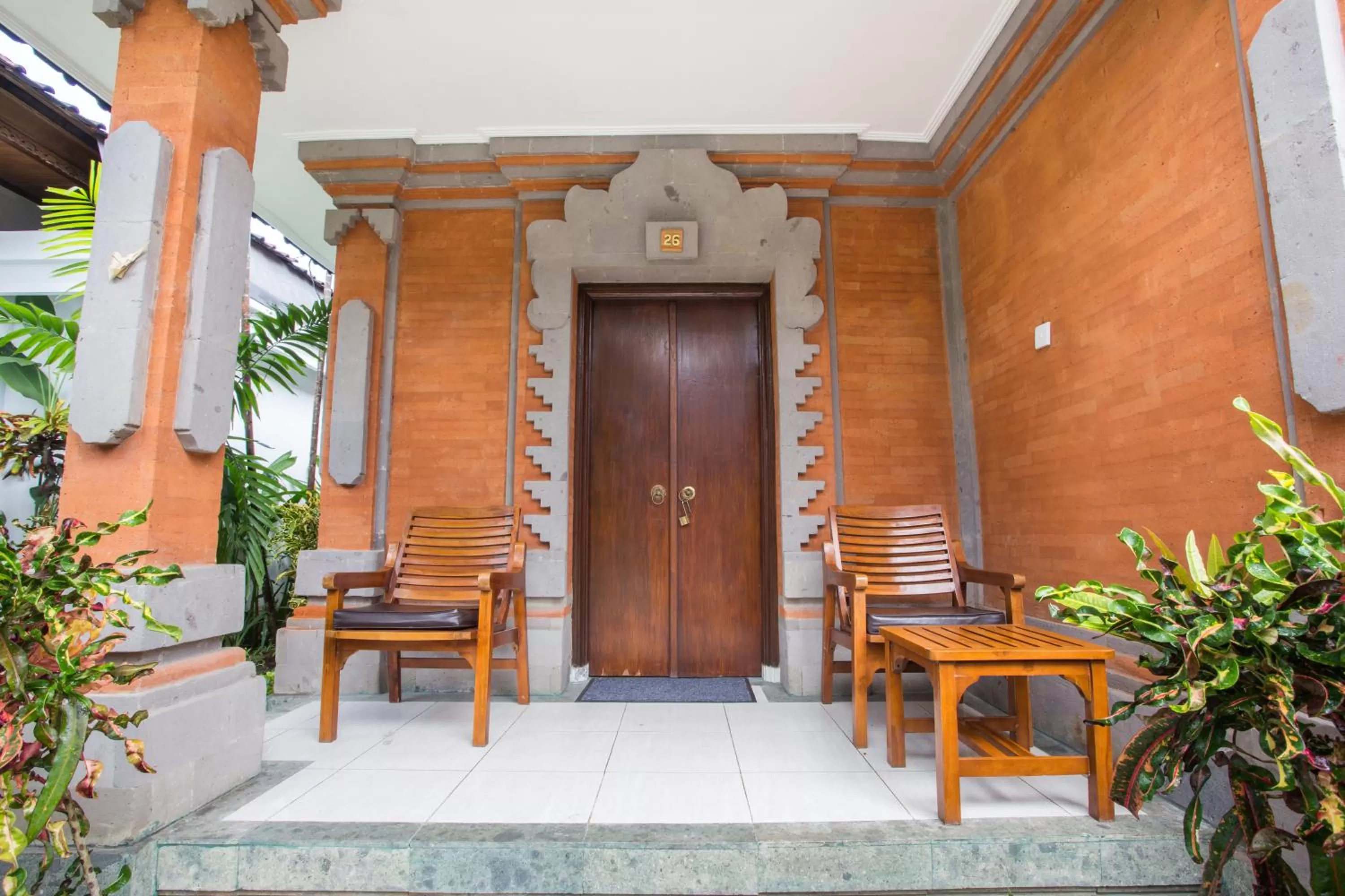 Facade/entrance in Hotel Sinar Bali Legian