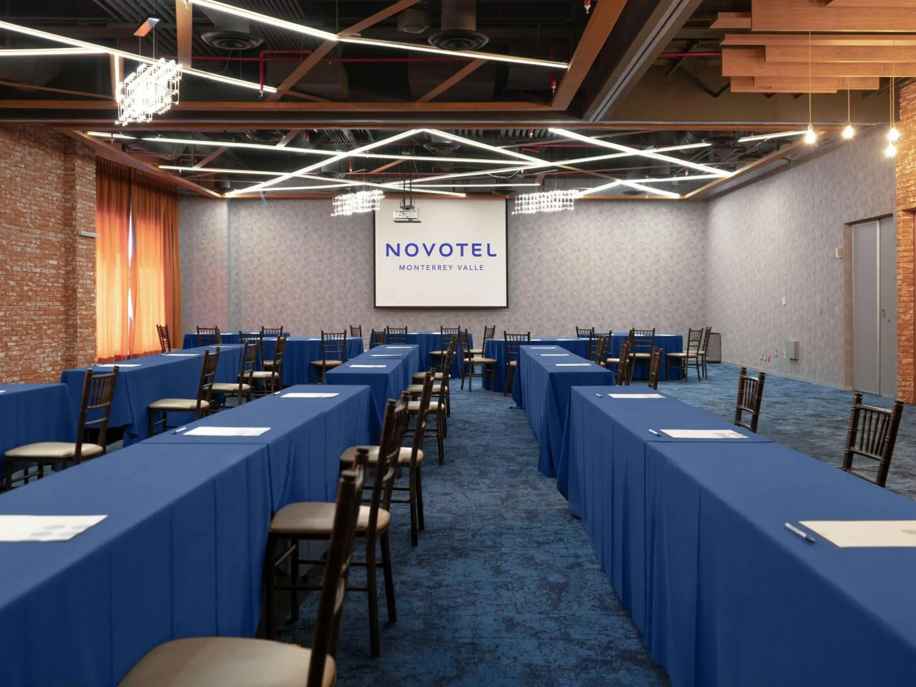 Meeting/conference room in Novotel Monterrey Valle