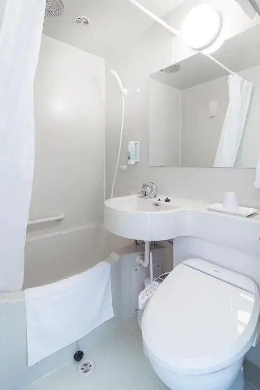 Shower, Bathroom in Toyoko INN Marseille Saint Charles