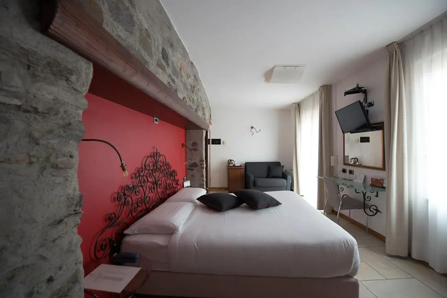 Day, Bed in Hotel Villa Colico