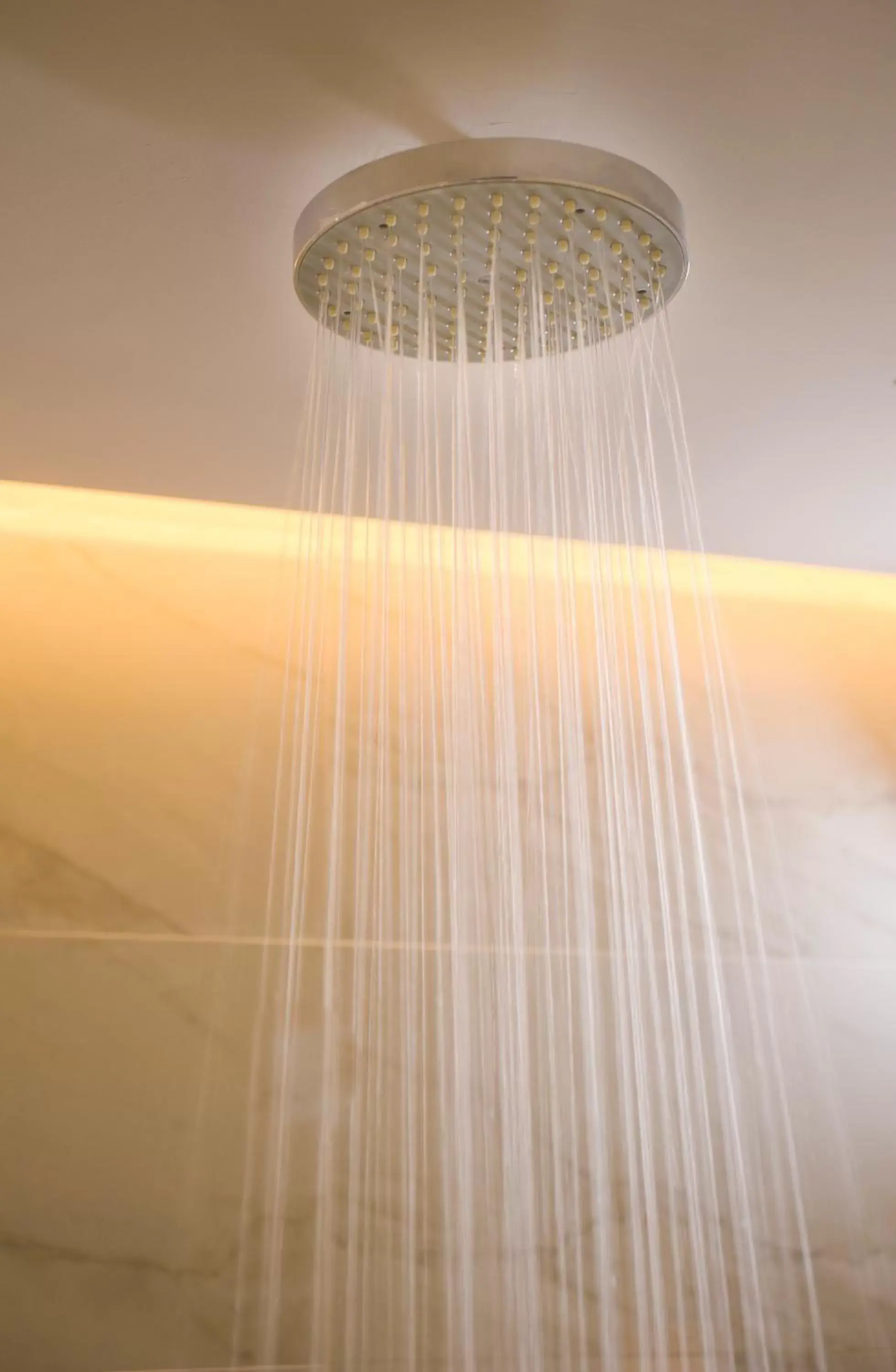 Shower in Hotel NuVe