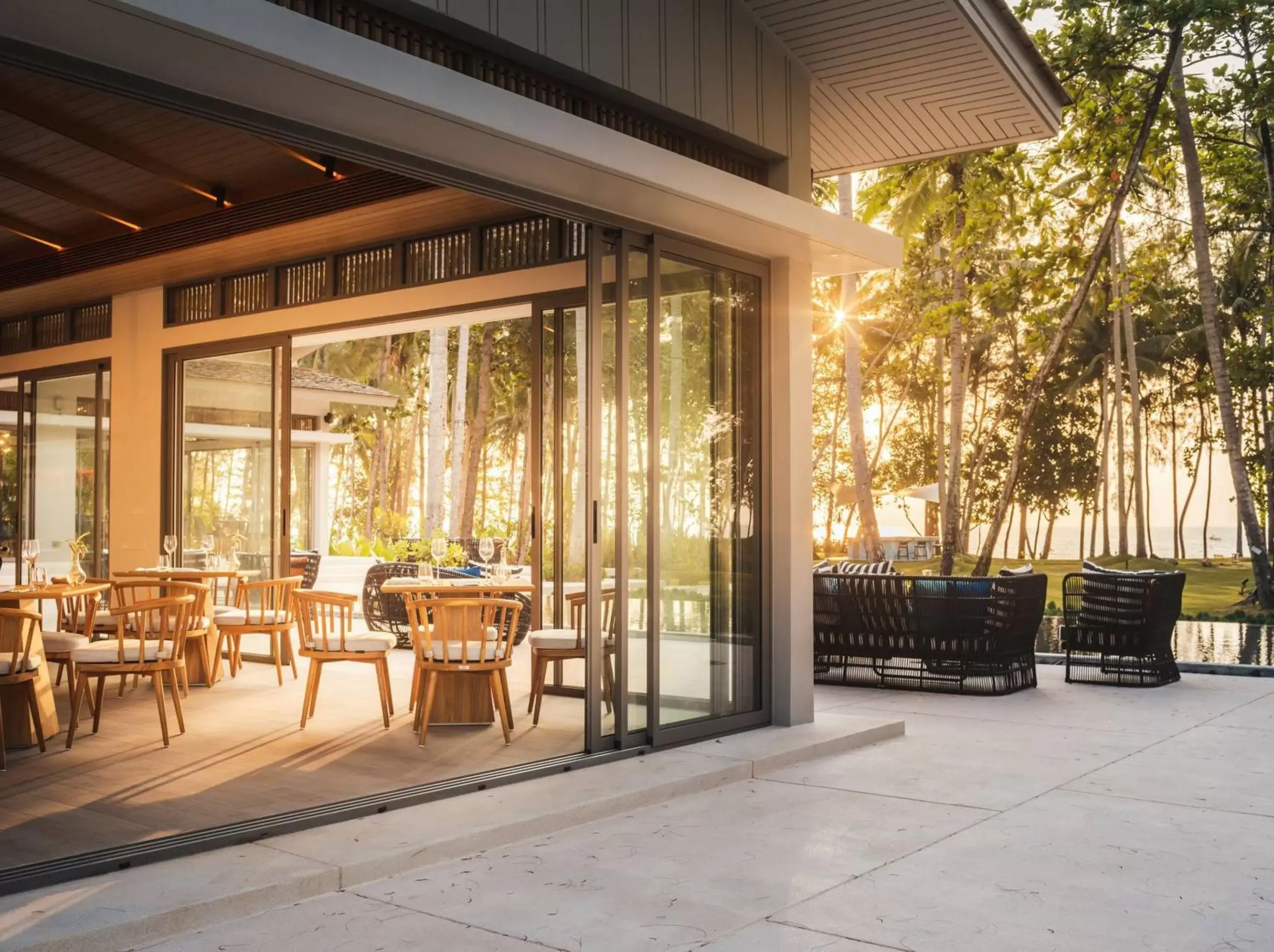 Restaurant/places to eat in Avani Plus Khao Lak Resort Restaurant/places to eat in Avani Plus Khao Lak Resort