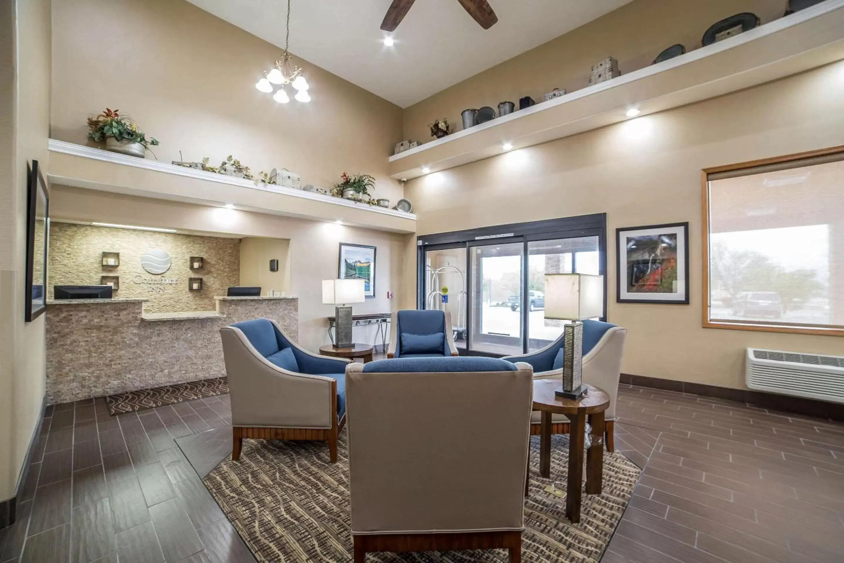 Lobby or reception, Seating Area in Comfort Inn Grand Junction I-70