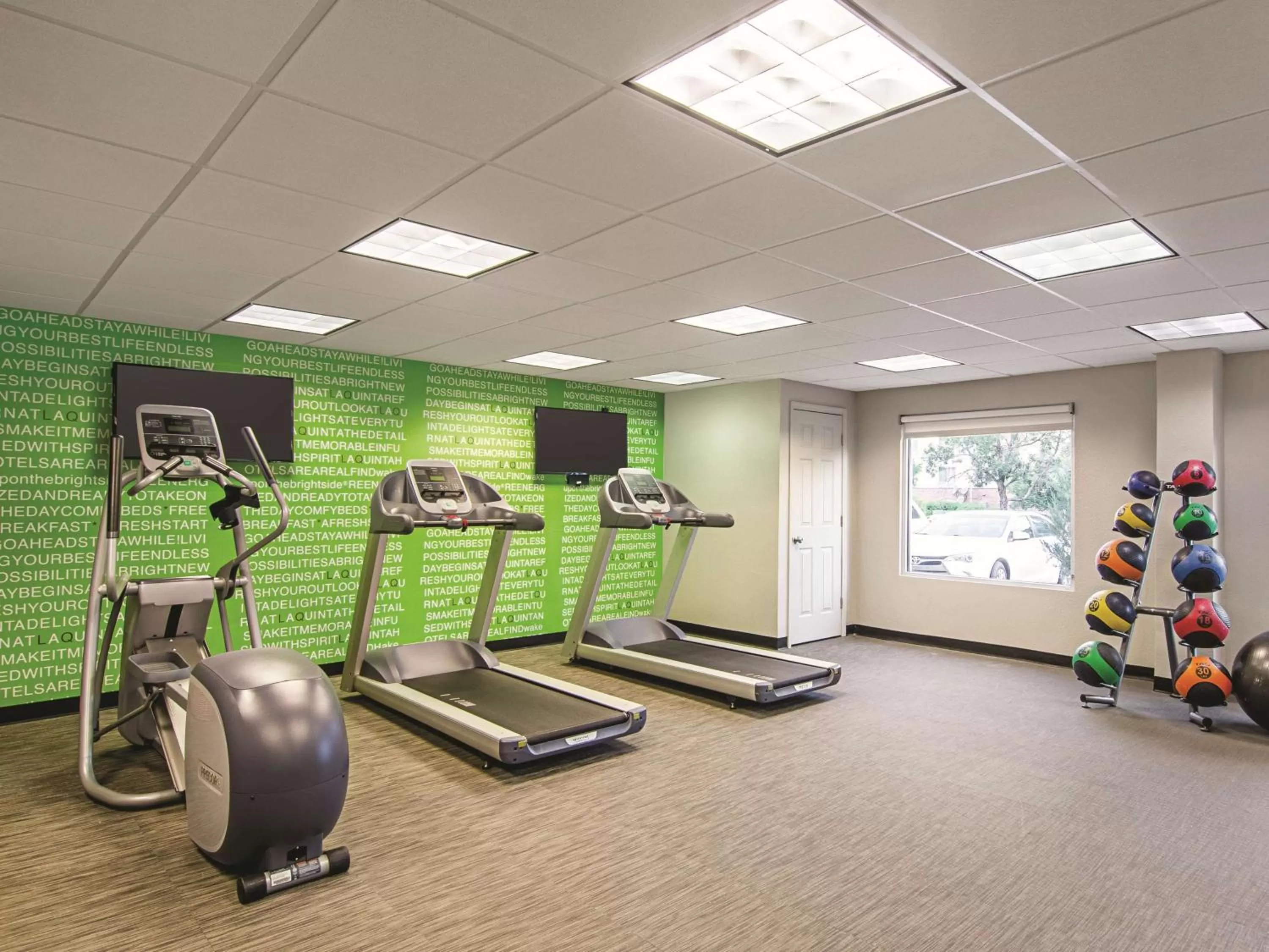 Fitness centre/facilities in La Quinta by Wyndham Denver Airport DIA