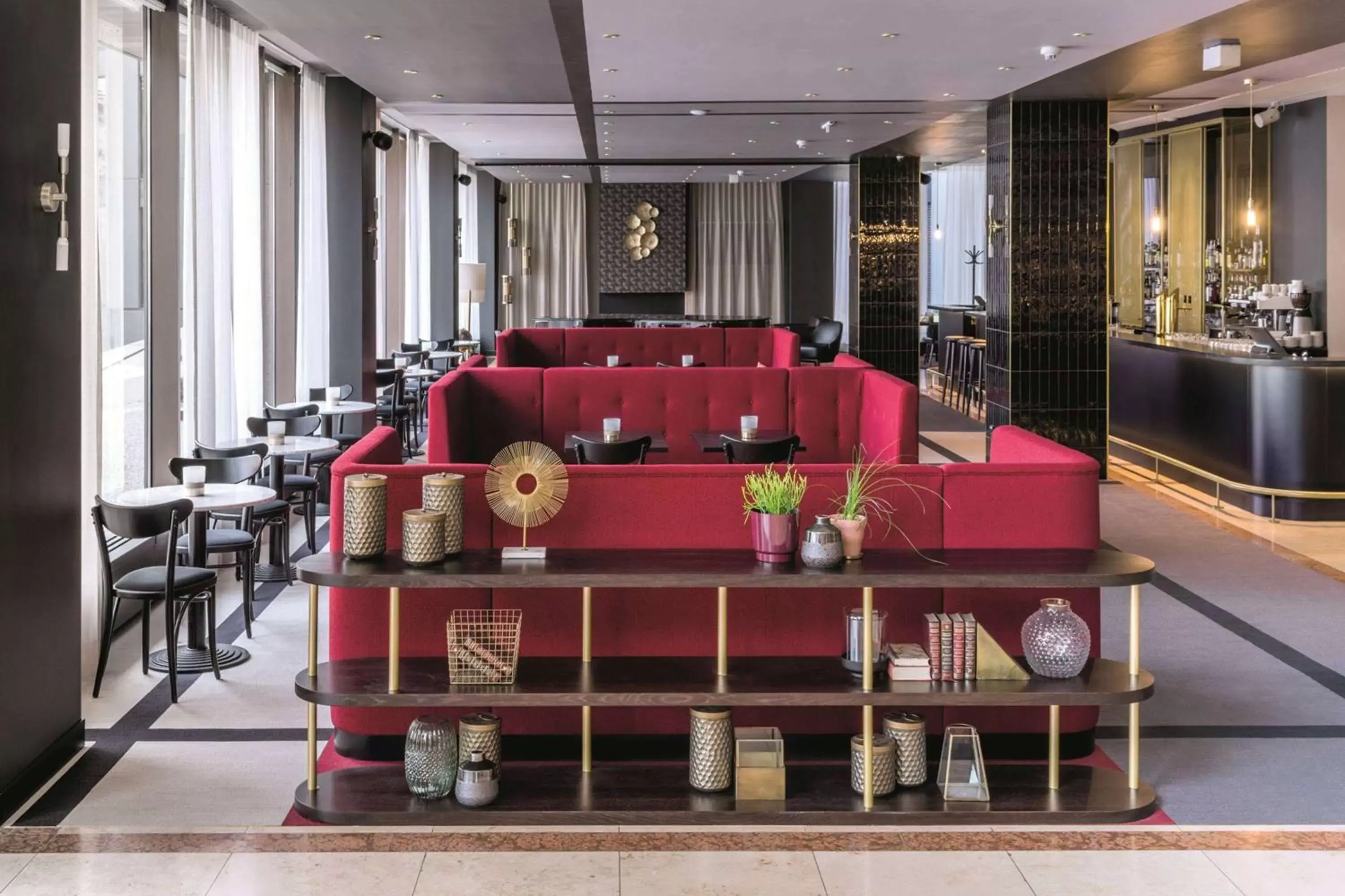 Lounge or bar in Vienna House by Wyndham Diplomat Prague
