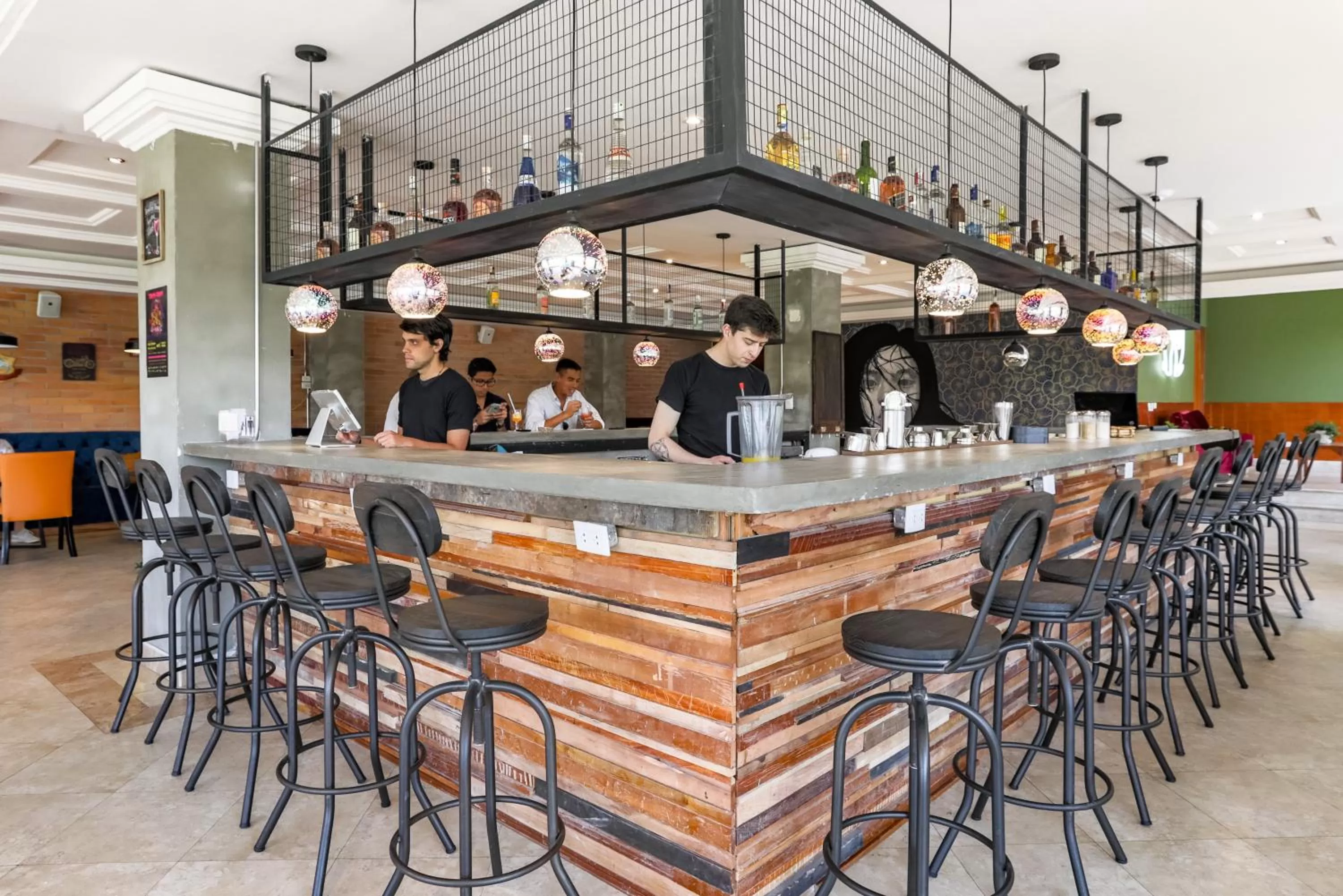 Lounge or bar in Selina Cuenca