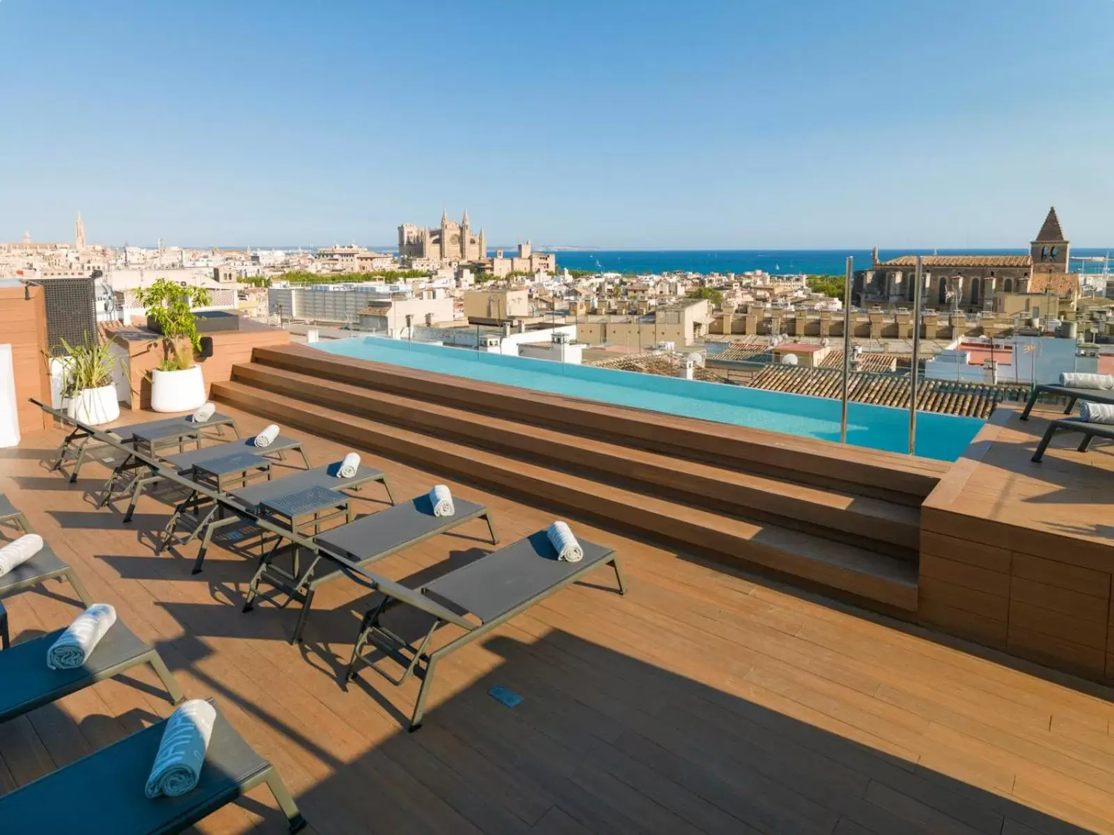 Balcony/Terrace in Nakar Hotel