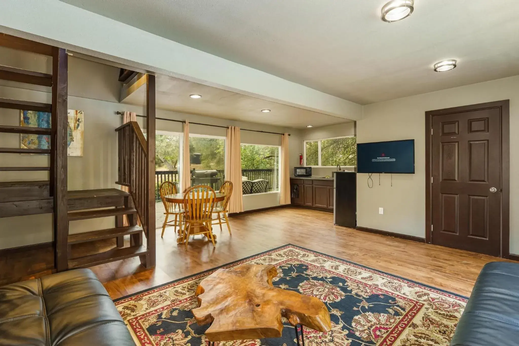 Seating Area in Mountain Trail Lodge and Vacation Rentals