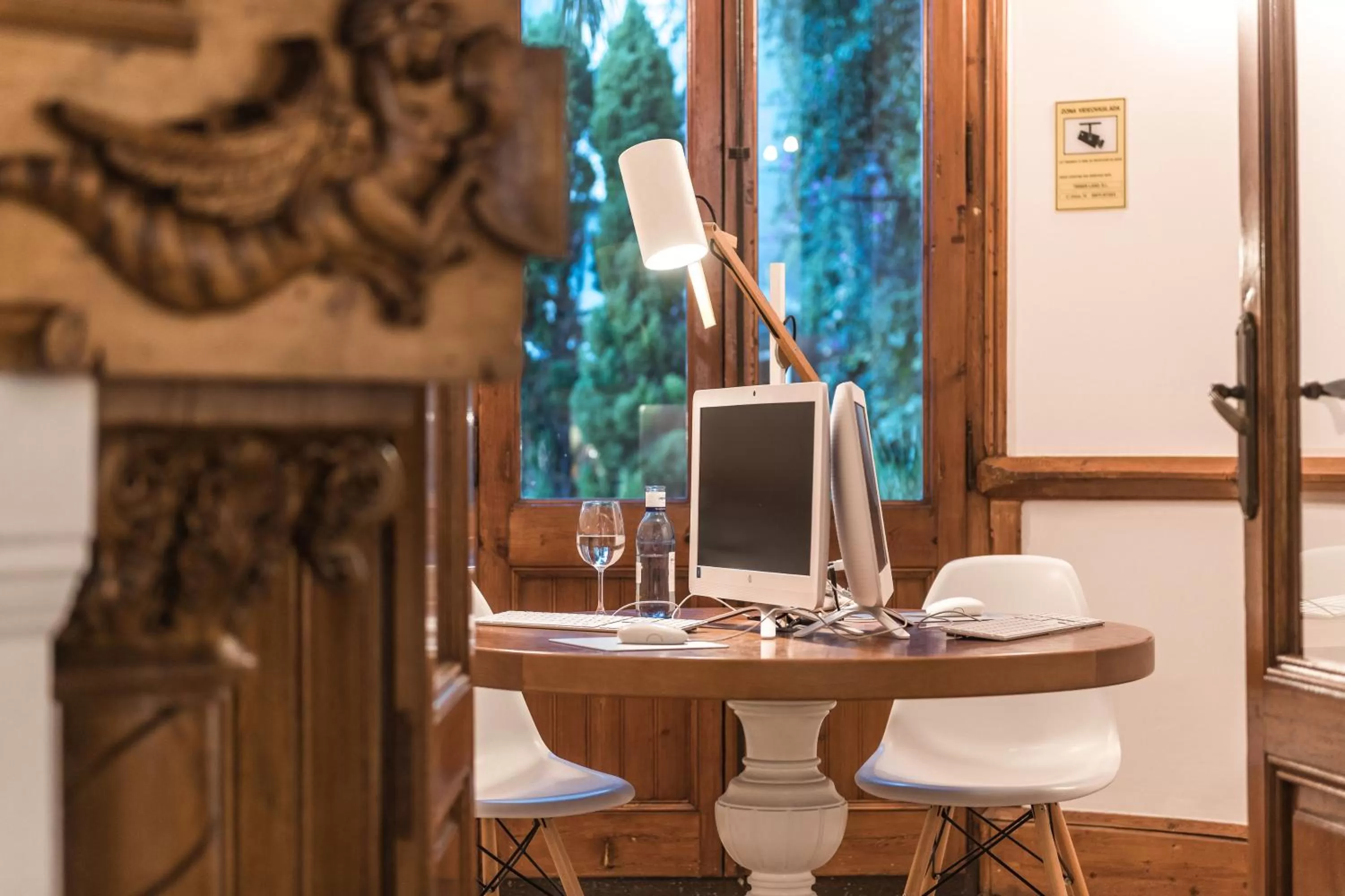 Seating area in Hotel Medium Sitges Park