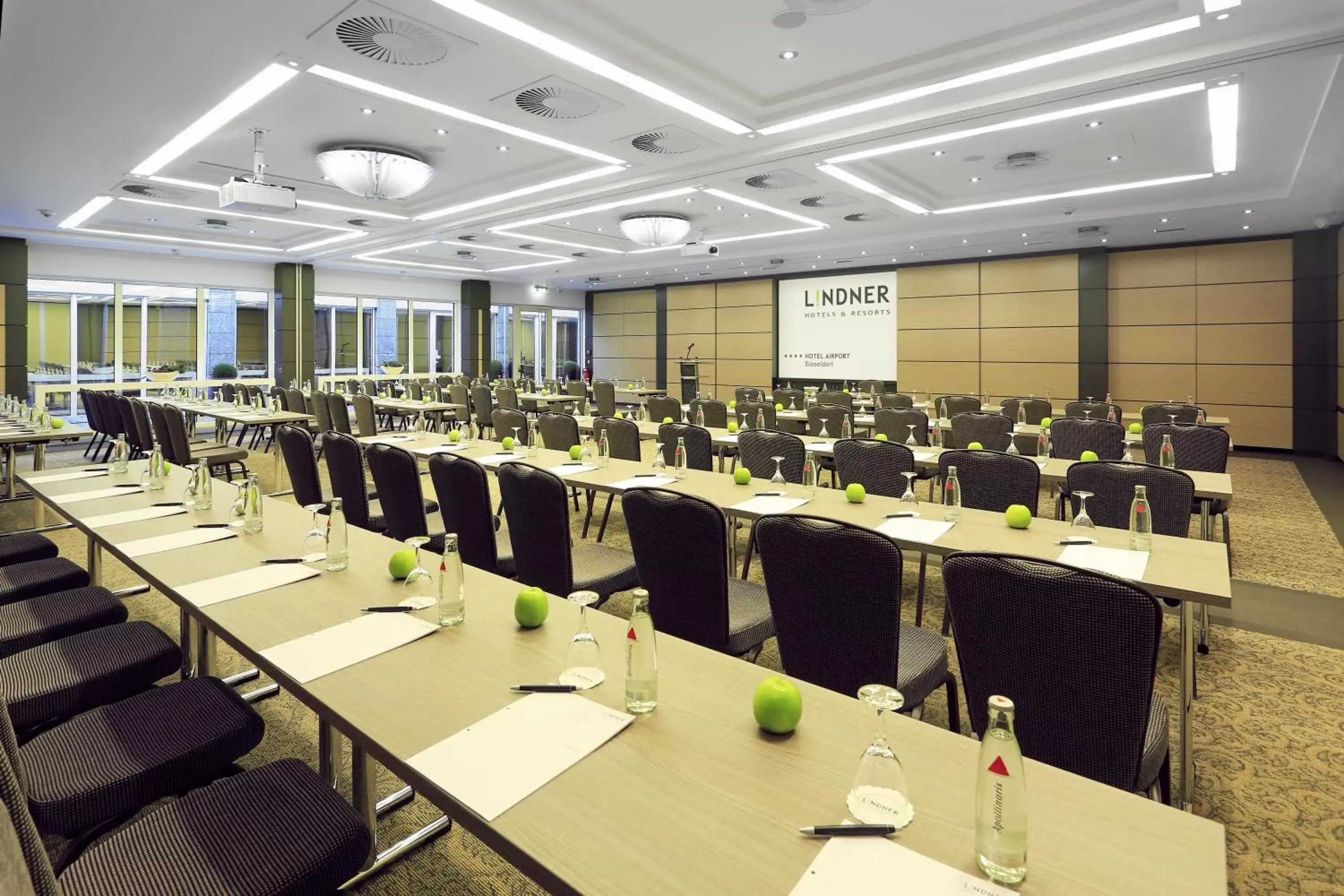 Meeting/conference room in Lindner Hotel Dusseldorf Airport