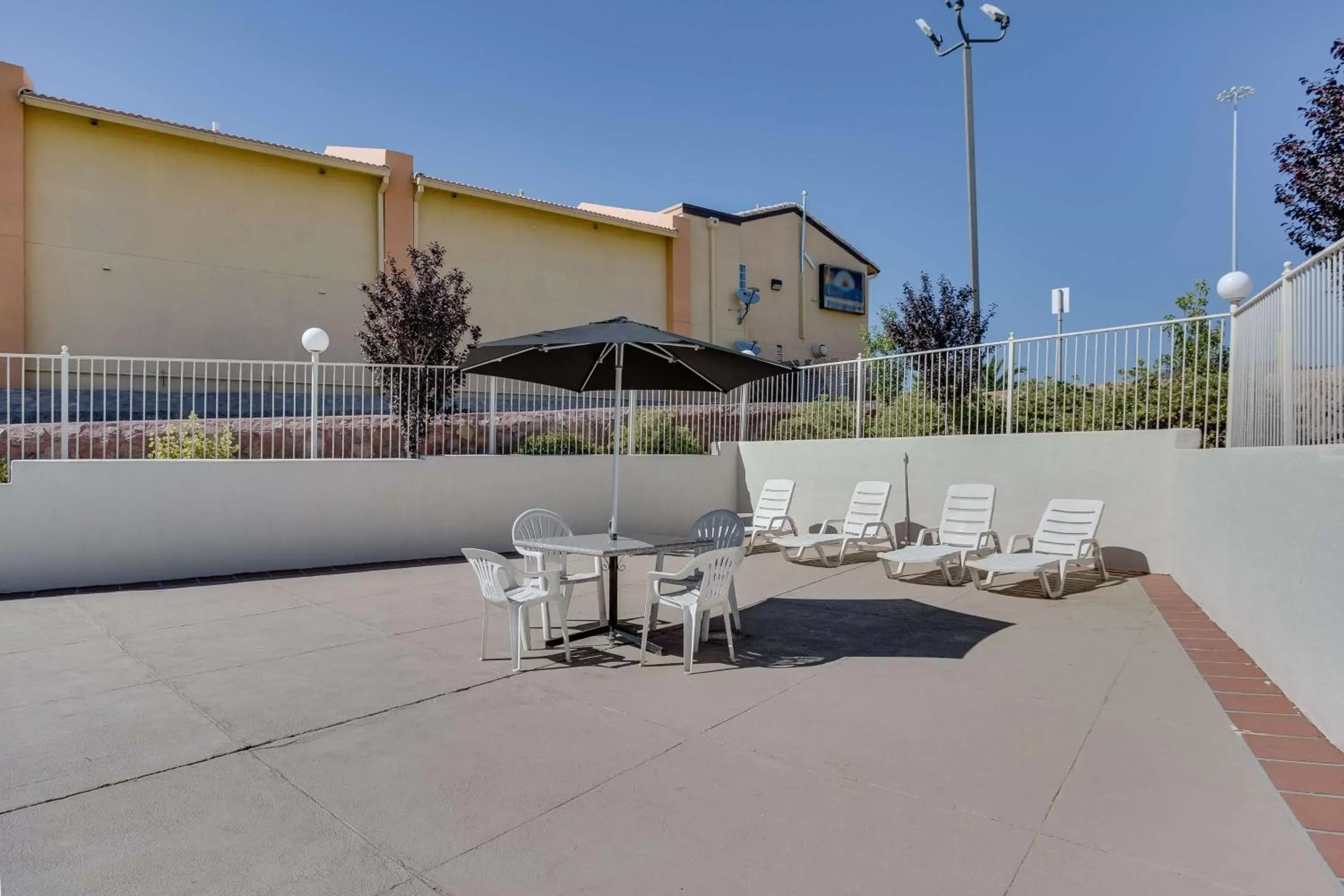Property building, Patio/Outdoor Area in Motel 6-El Paso, TX - West