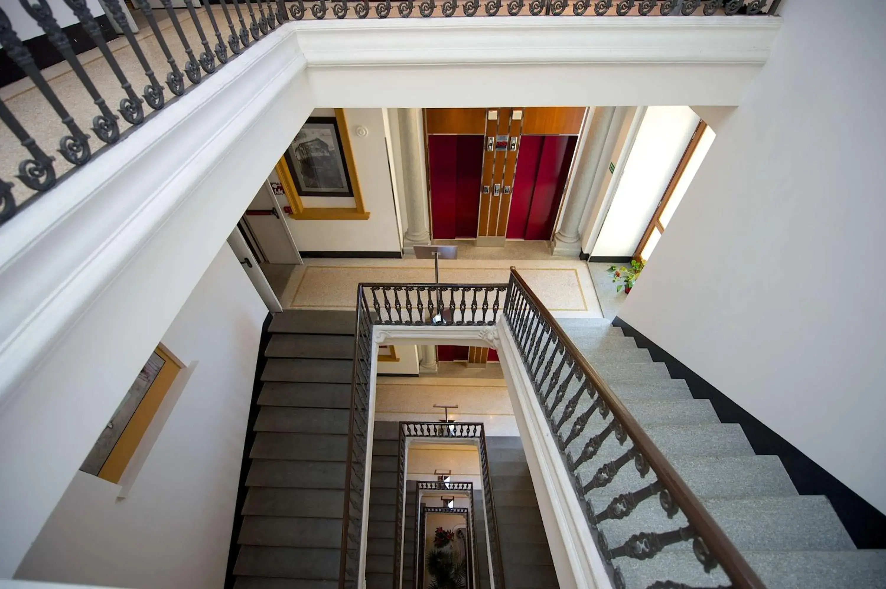 Lobby or reception in Best Western Crystal Palace Hotel Lobby or reception in Best Western Crystal Palace Hotel