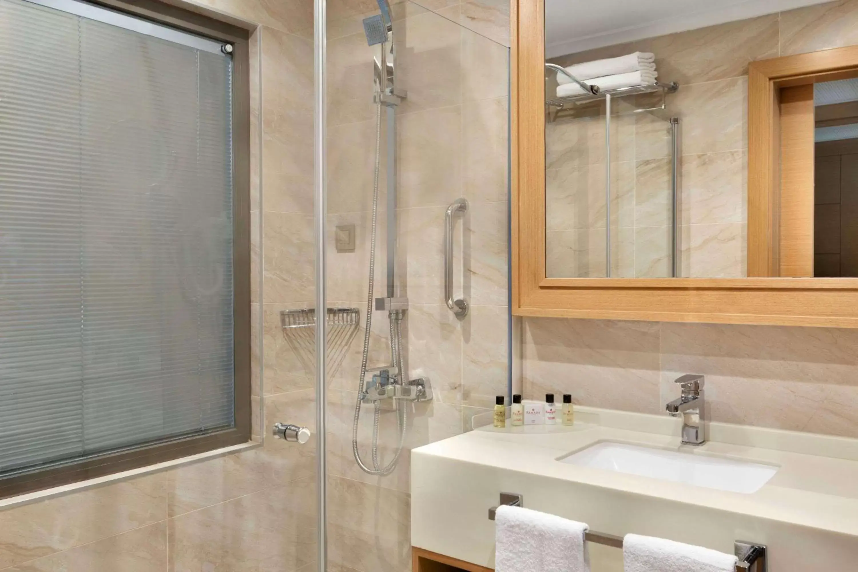 Photo of the whole room, Bathroom in Ramada By Wyndham Bursa Cekirge Thermal & Spa