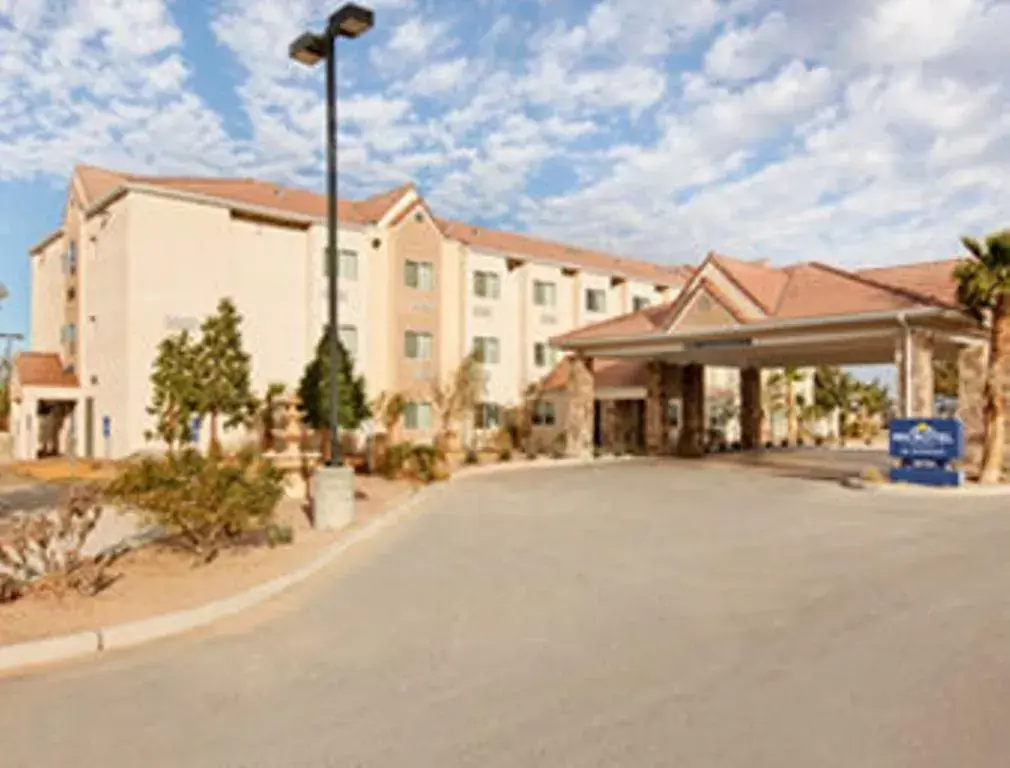 Facade/entrance, Property Building in Microtel Inn & Suites by Wyndham Wellton