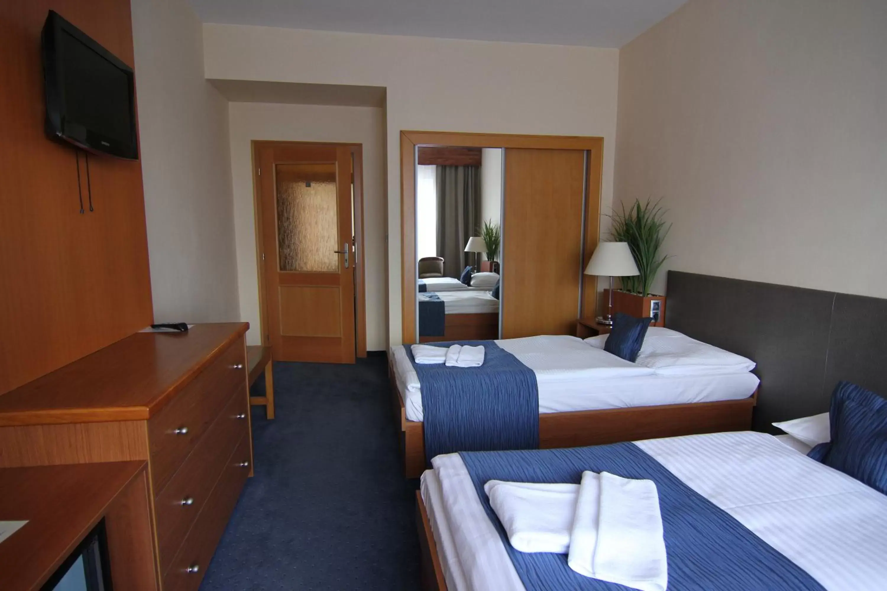Photo of the whole room, Room Photo in Hotel Theresia