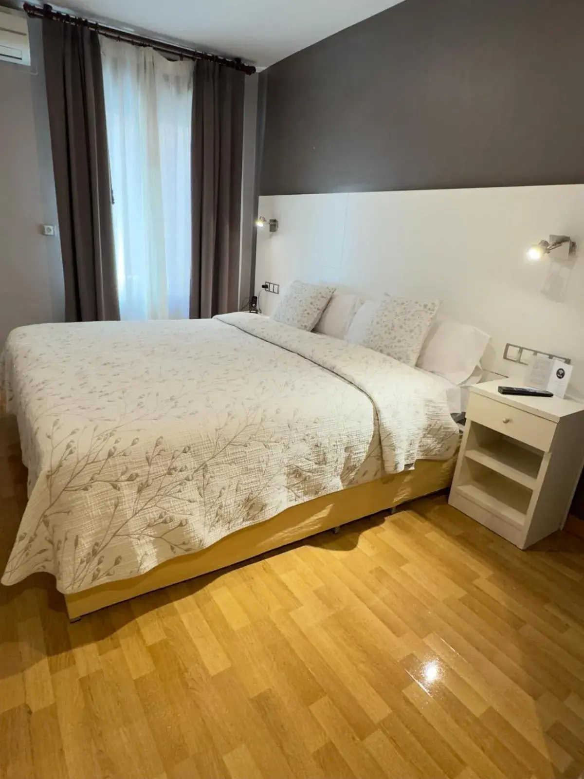 Bedroom, Bed in Hotel El Acebo