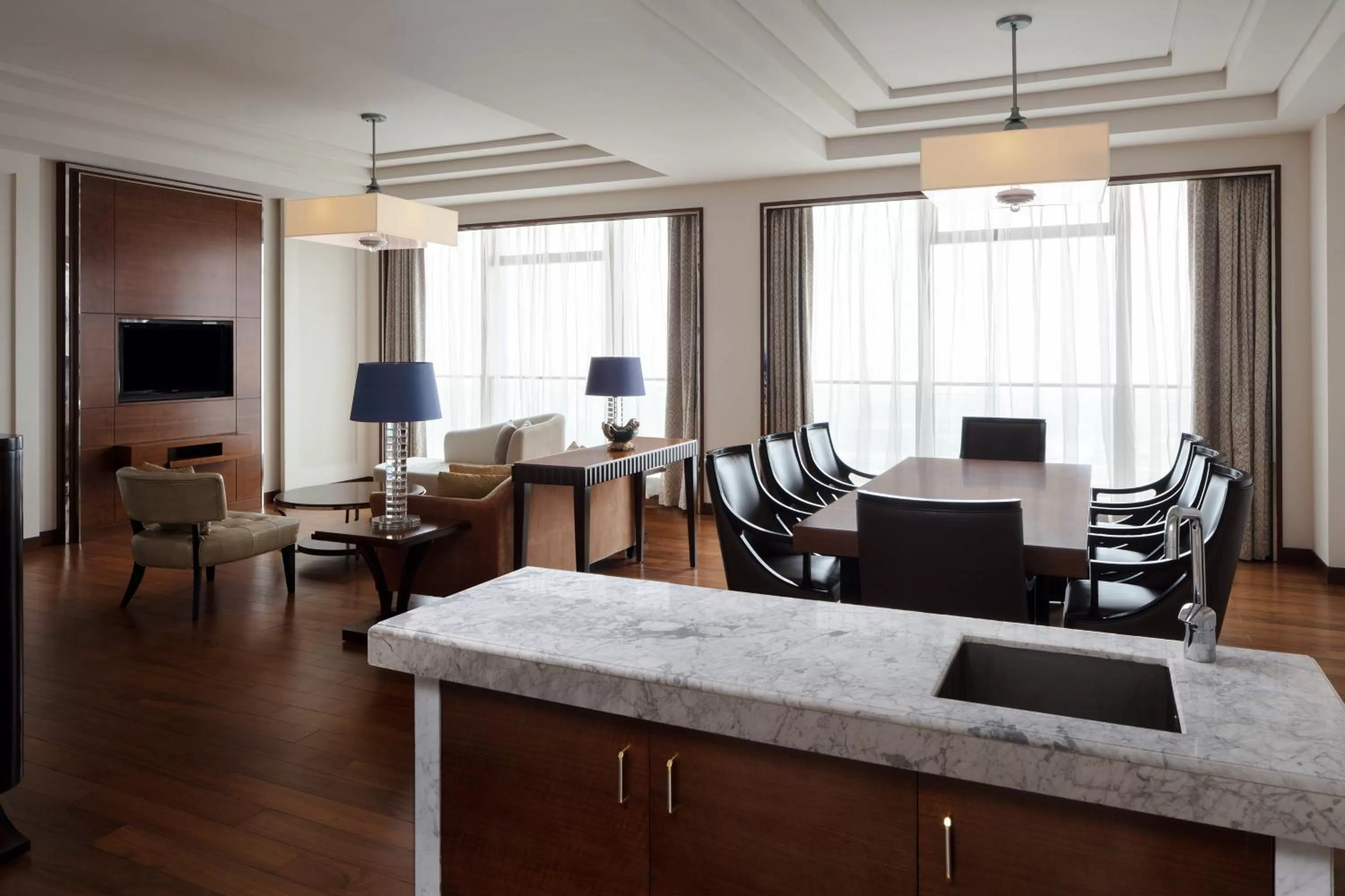 Living room in Sheraton Qingdao Jiaozhou Hotel