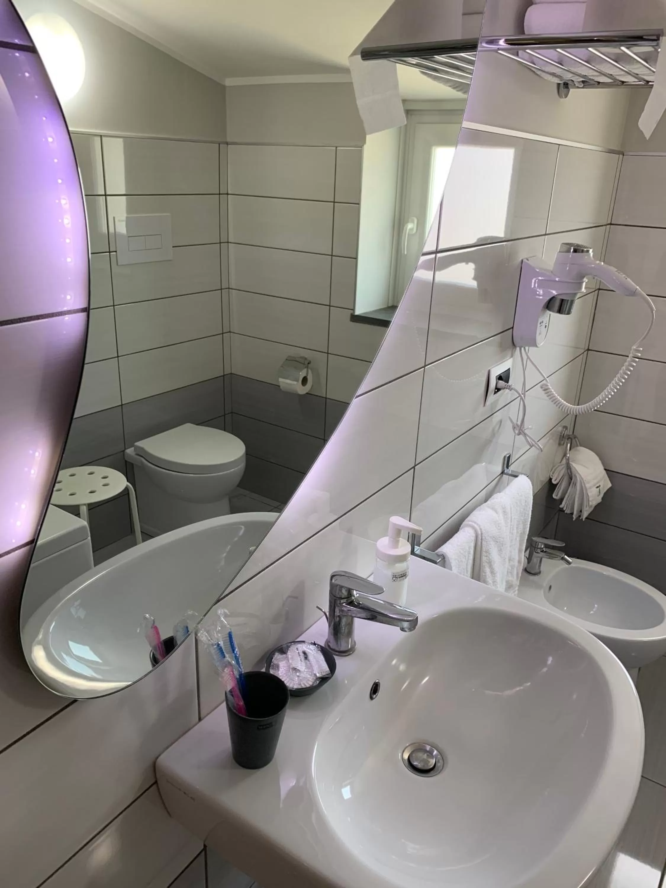 Bathroom in Victoria Hotel