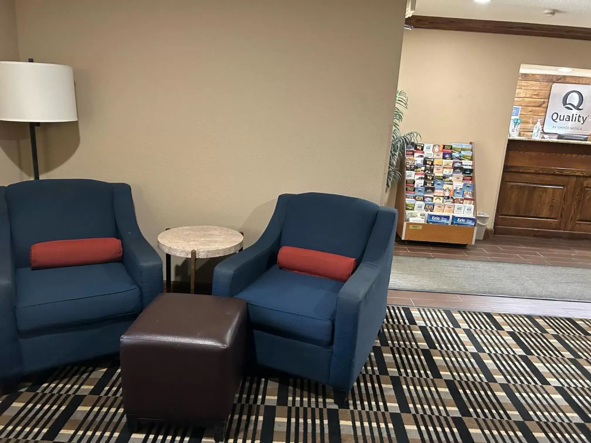 Seating Area in Quality Inn & Suites Bradford