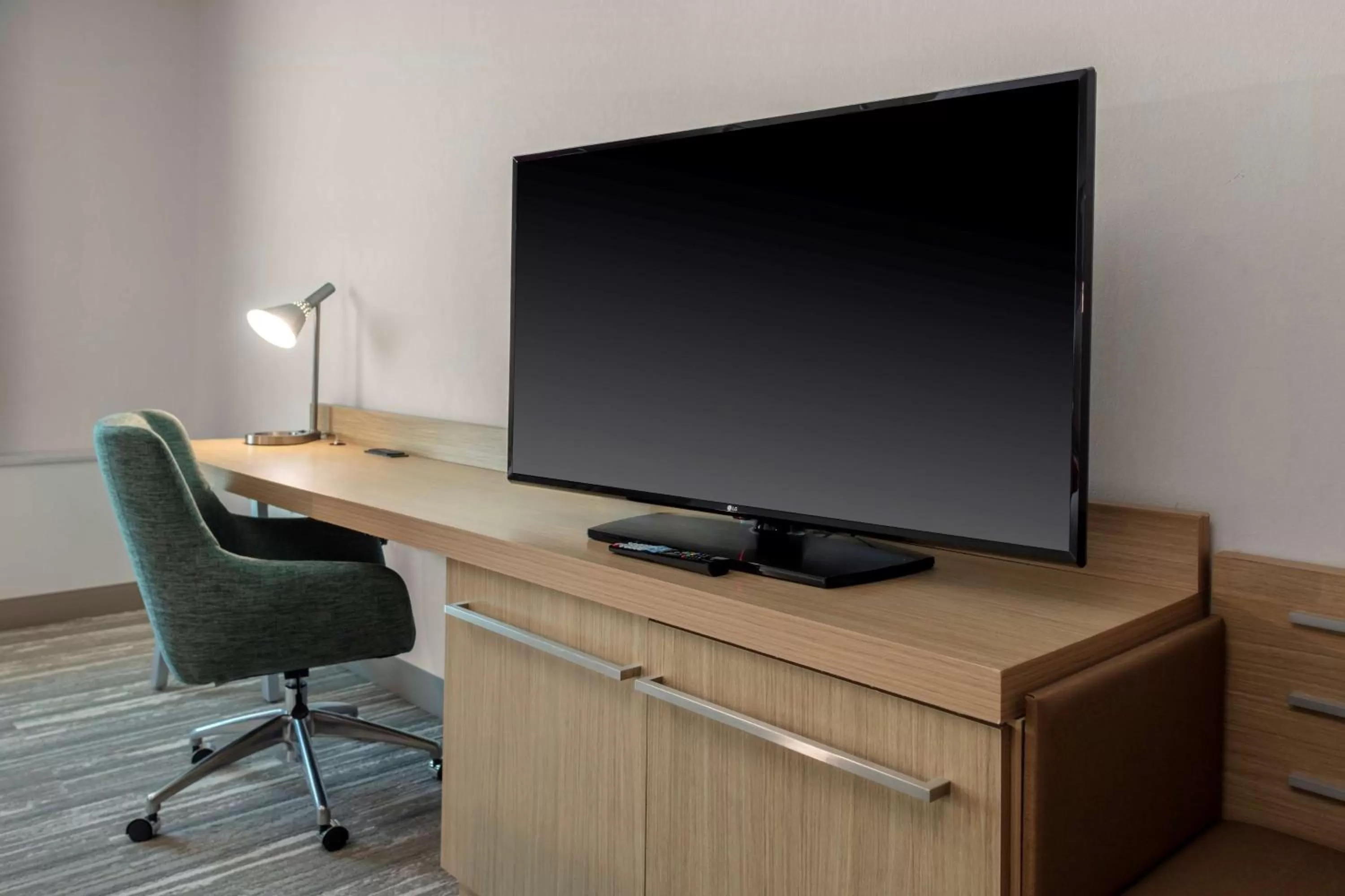 Bedroom in Hilton Garden Inn Ocala Downtown, Fl