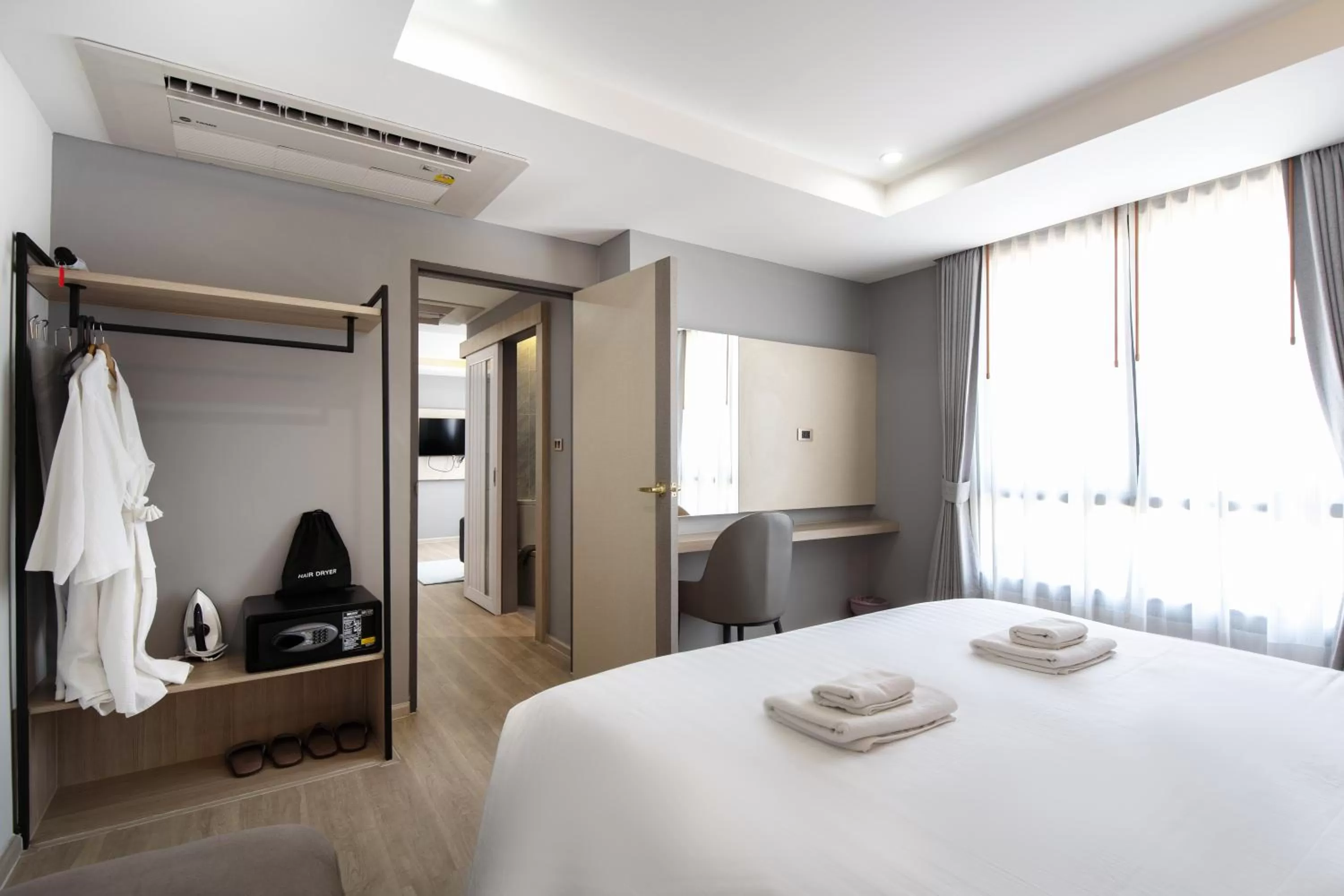 Bed in The Riski Hotel at Bangphlat Station SHA