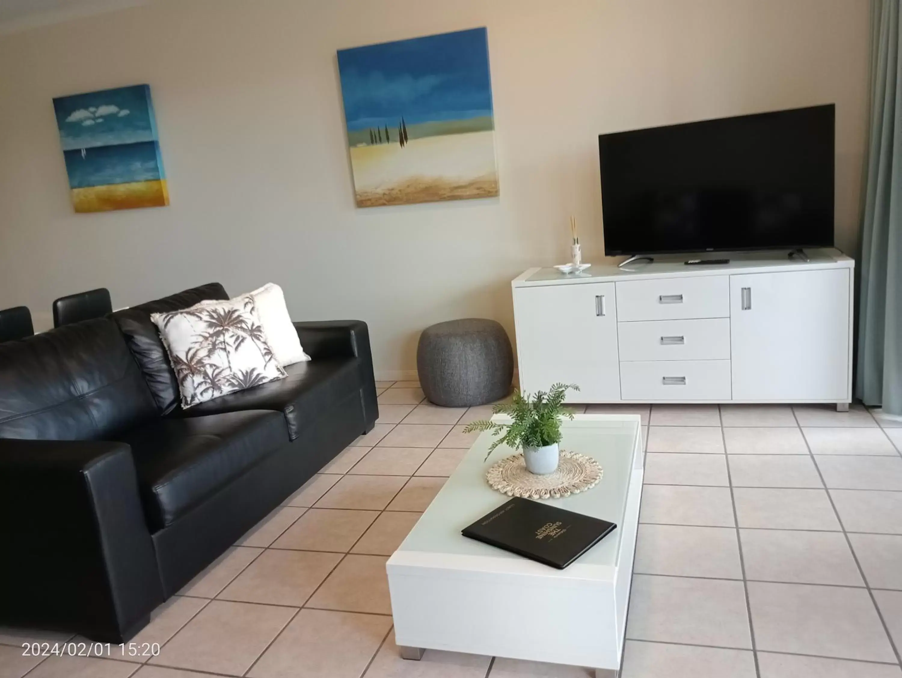 Living room, Seating Area in Alexandra on the Pacific